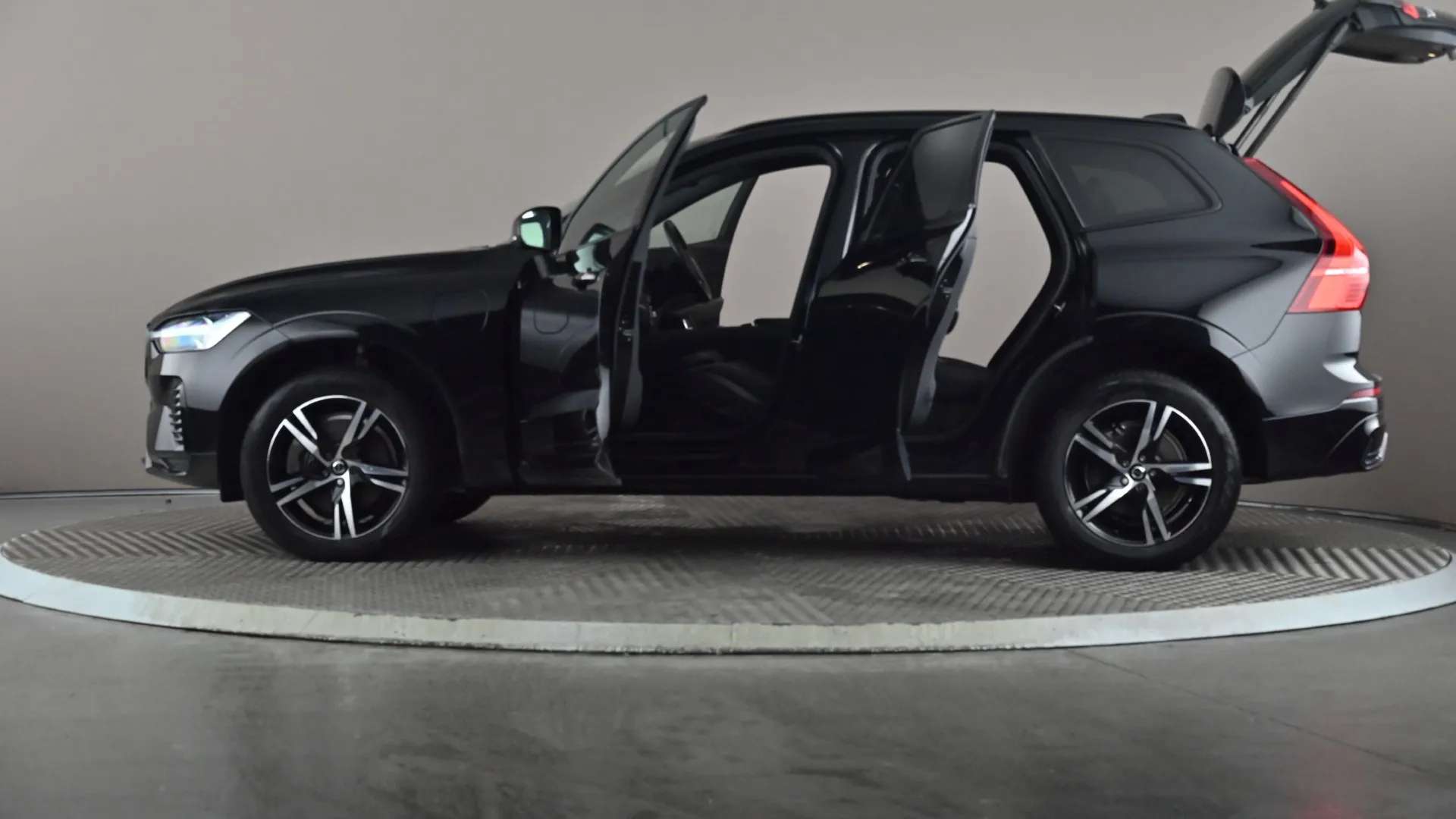 2021 VOLVO XC60 2021 VOLVO XC60