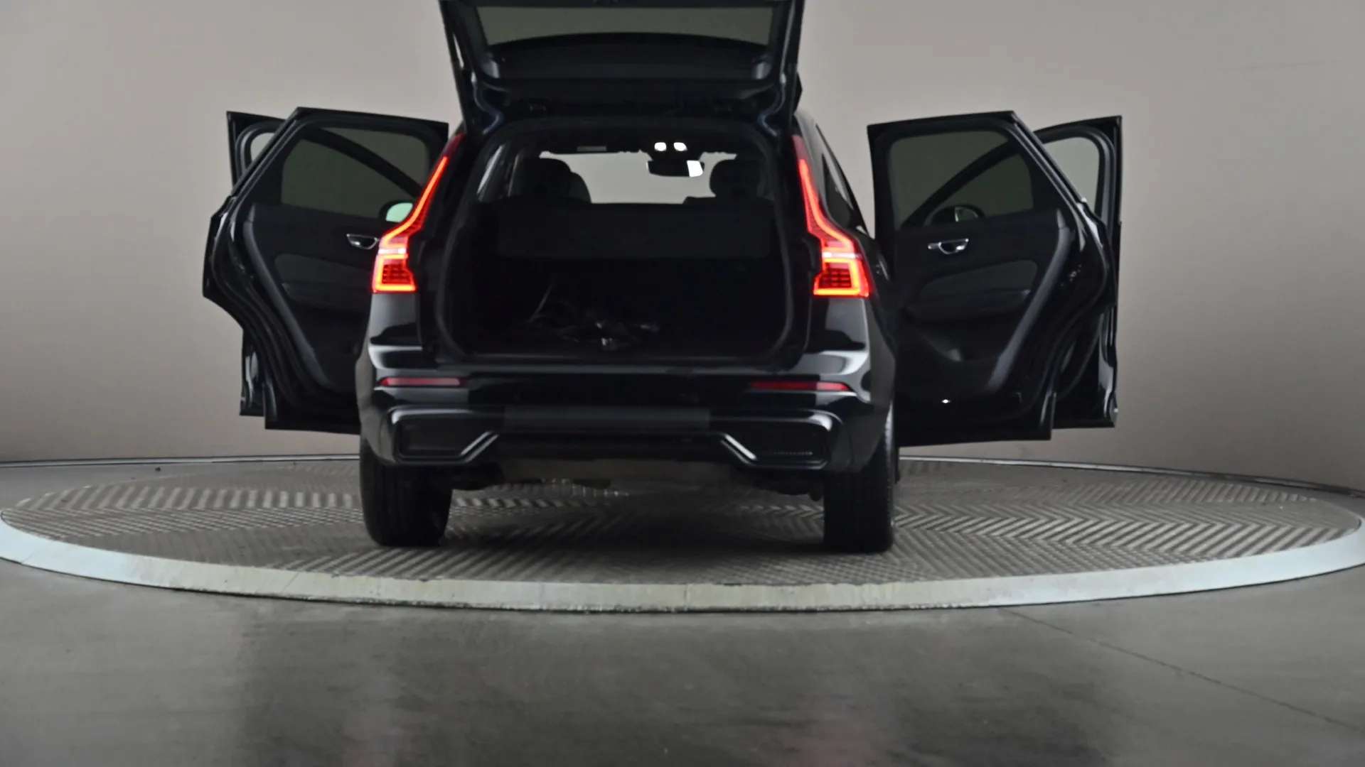 2021 VOLVO XC60 2021 VOLVO XC60