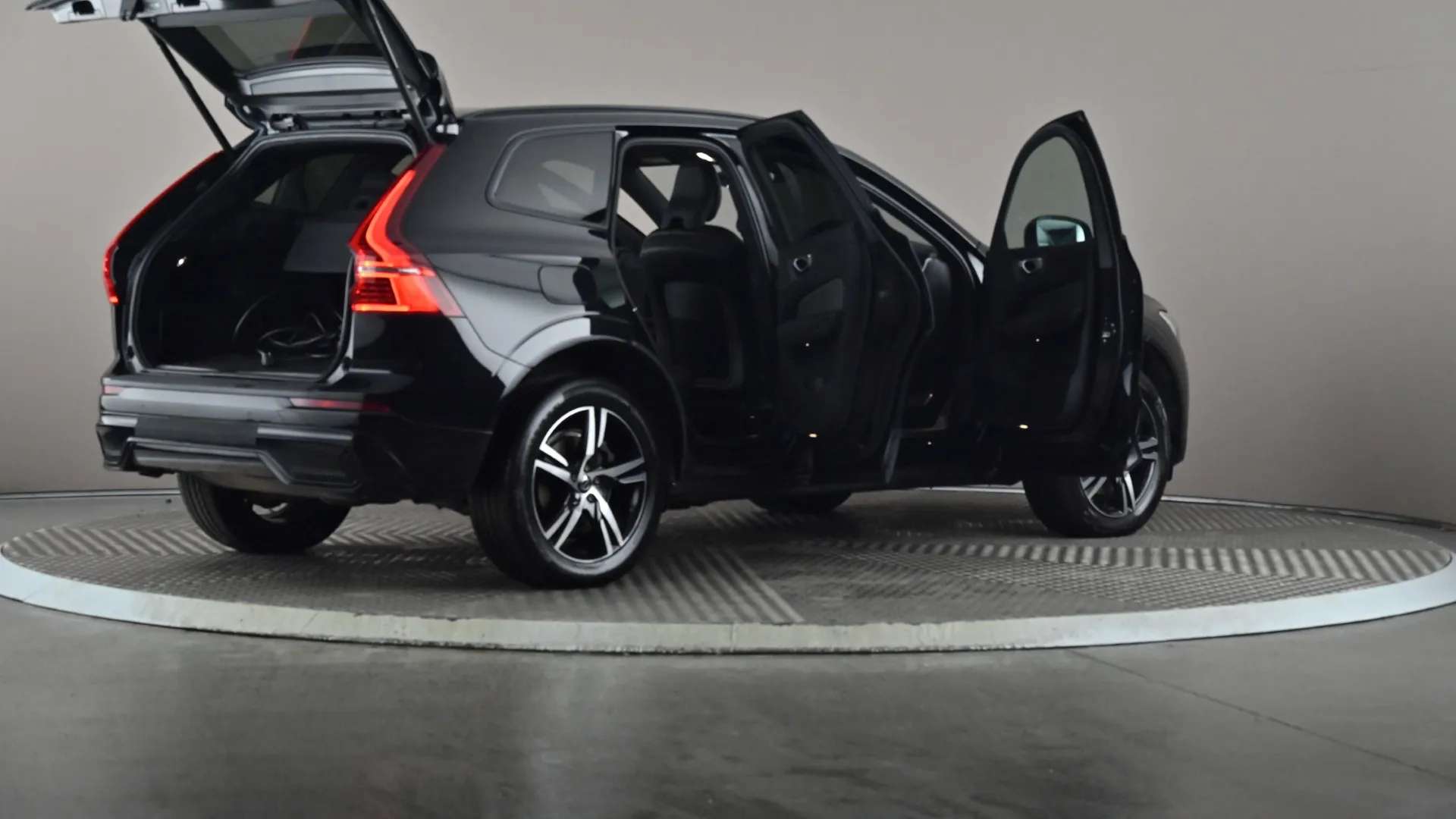 2021 VOLVO XC60 2021 VOLVO XC60