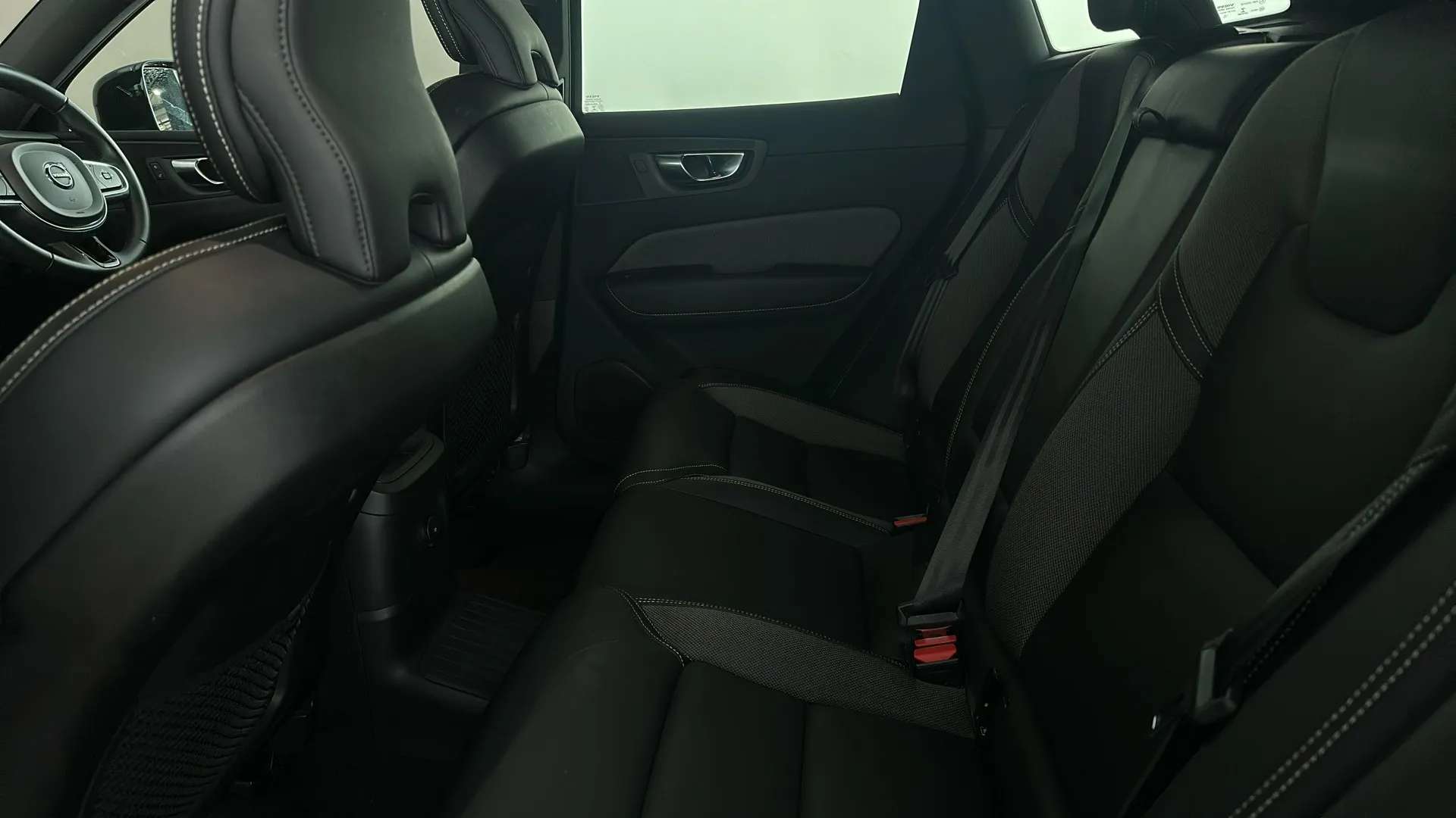 2021 VOLVO XC60 2021 VOLVO XC60