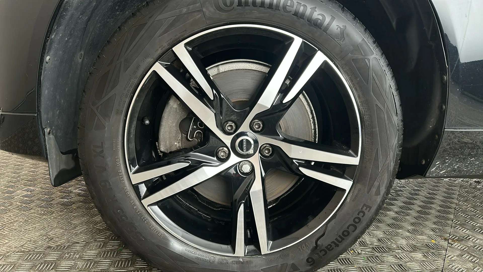 2021 VOLVO XC60 2021 VOLVO XC60