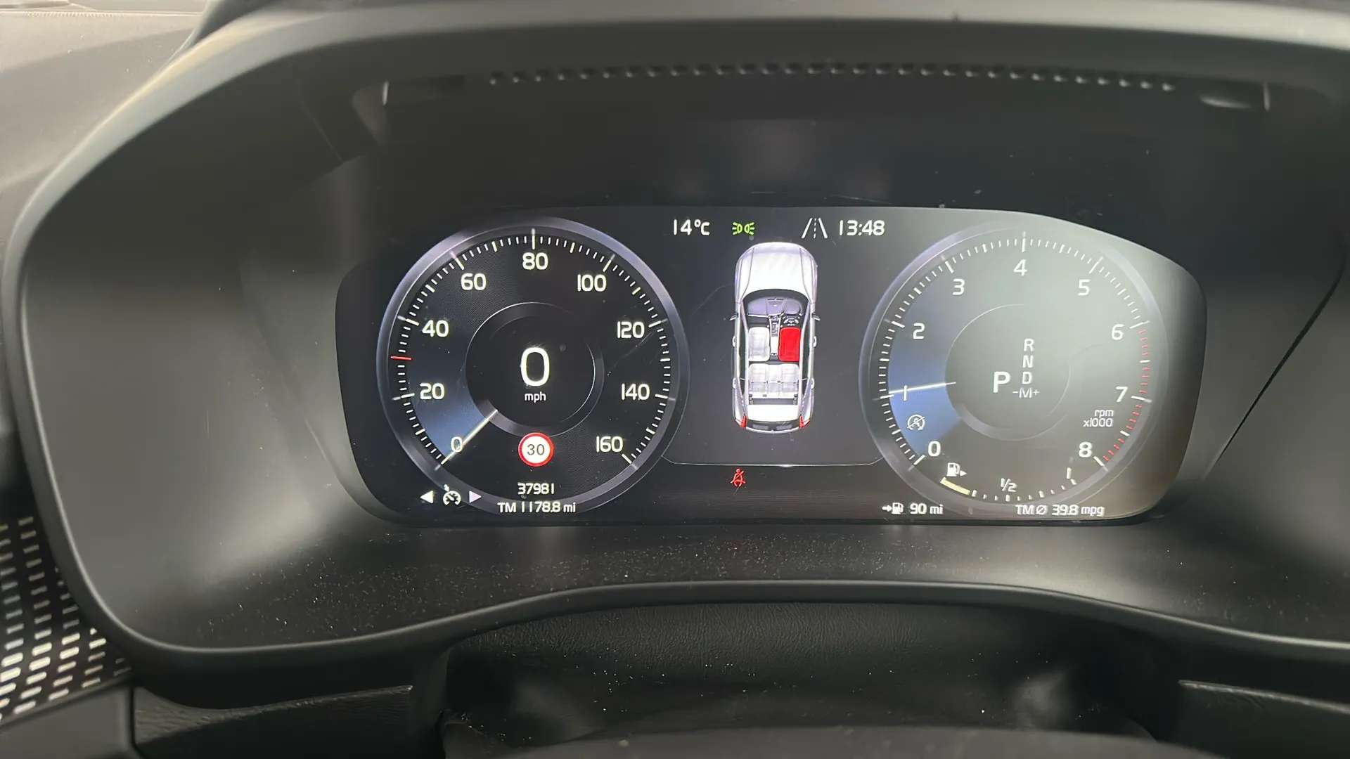 2021 VOLVO XC40 2021 VOLVO XC40