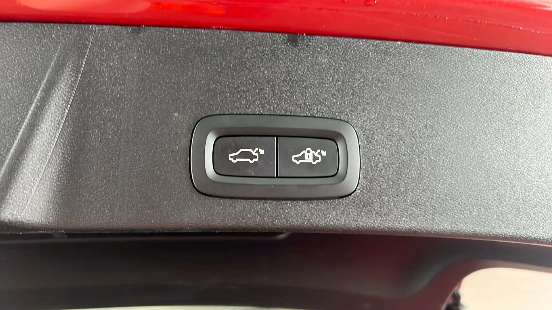 2021 VOLVO XC40 2021 VOLVO XC40