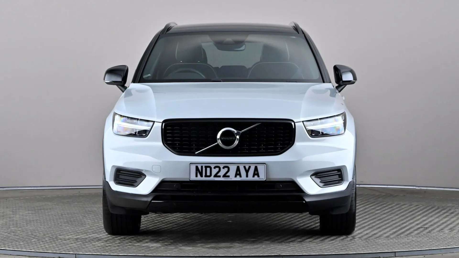 2022 VOLVO XC40 2022 VOLVO XC40