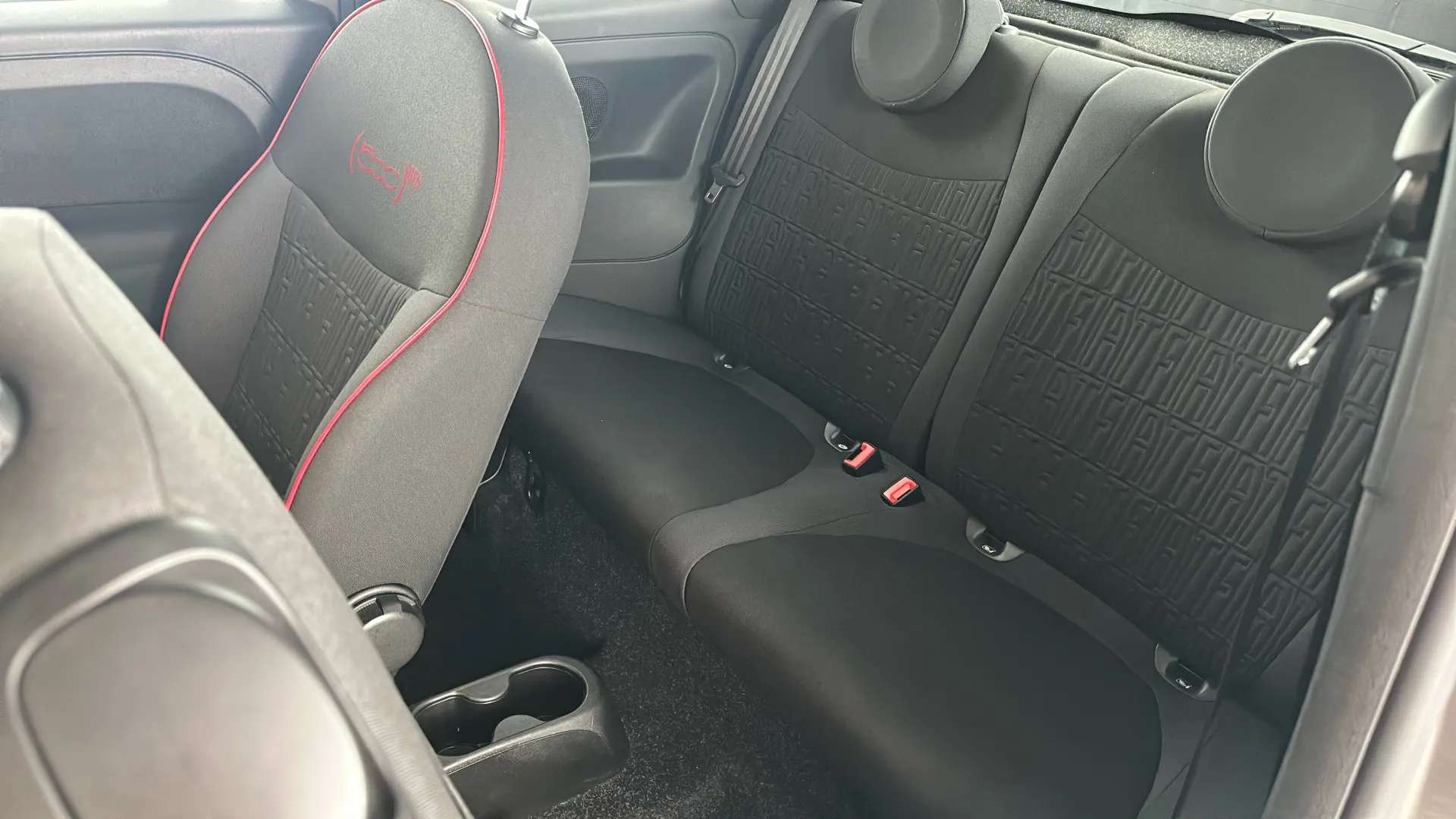 2023 FIAT 500 2023 FIAT 500