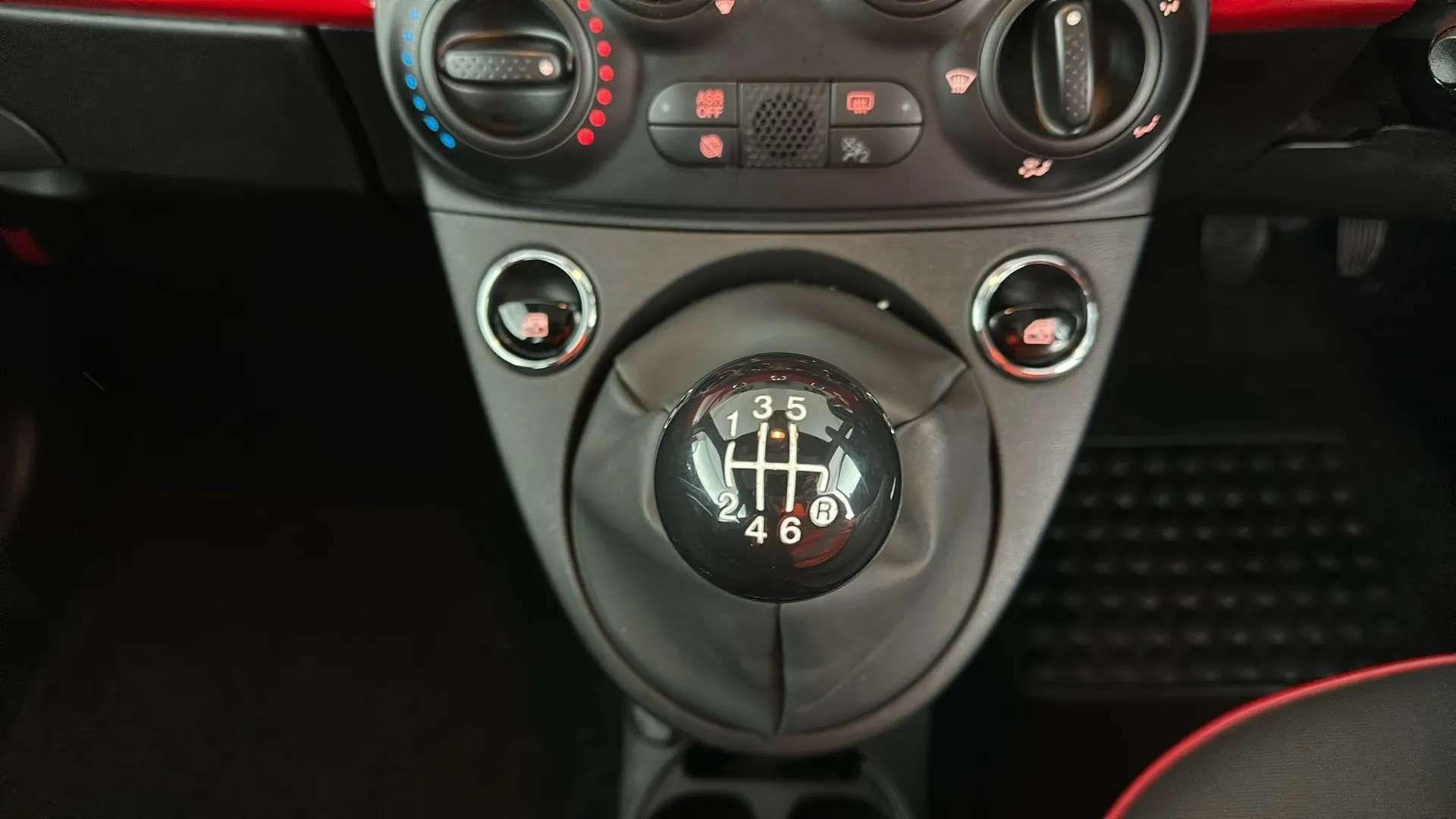 2023 FIAT 500 2023 FIAT 500