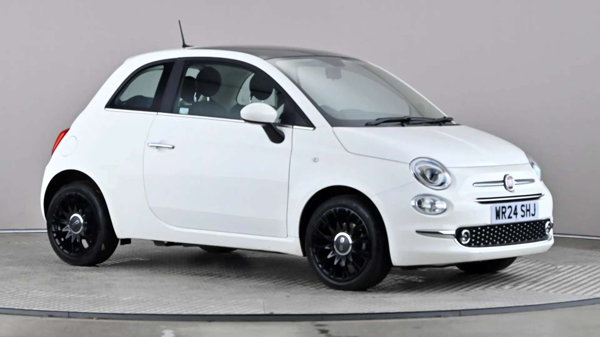 A 2024 FIAT 500 1.0 Mild Hybrid Top A 2024 FIAT 500 1.0 Mild Hybrid Top
