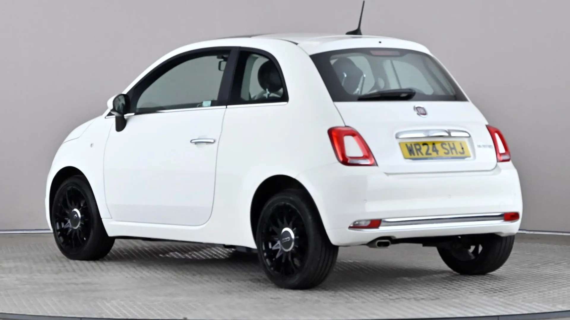 A 2024 FIAT 500 1.0 Mild Hybrid Top A 2024 FIAT 500 1.0 Mild Hybrid Top