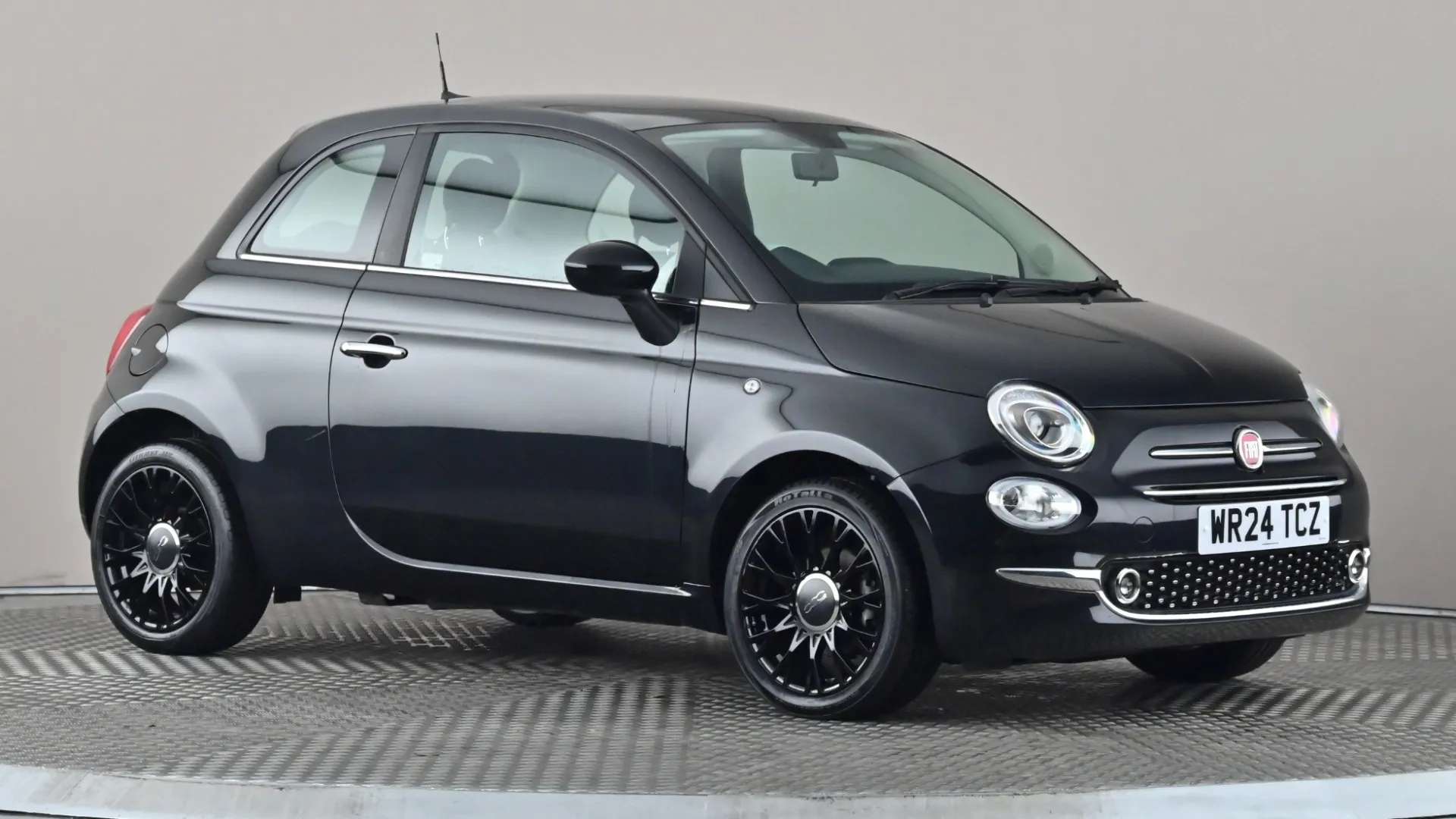 A 2024 FIAT 500 1.0 Mild Hybrid Top A 2024 FIAT 500 1.0 Mild Hybrid Top