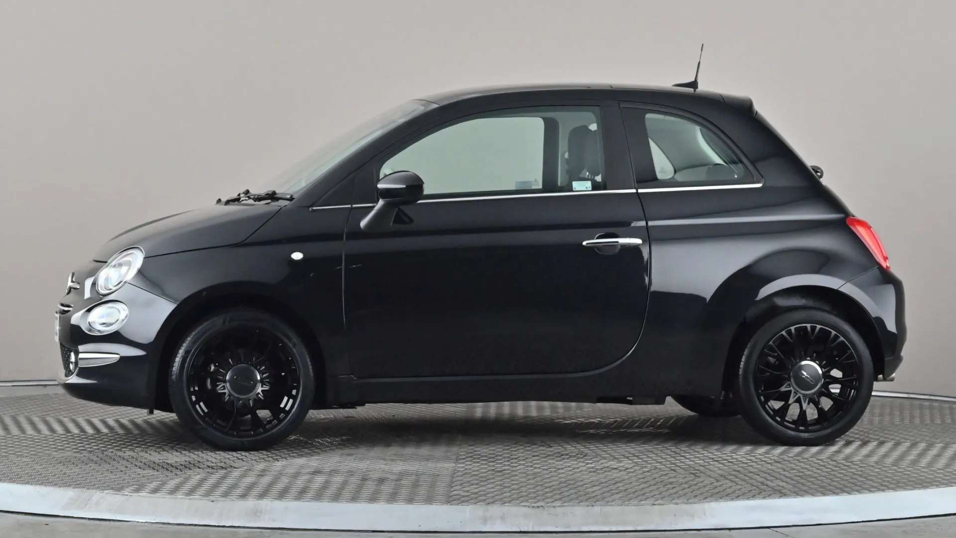 A 2024 FIAT 500 1.0 Mild Hybrid Top A 2024 FIAT 500 1.0 Mild Hybrid Top