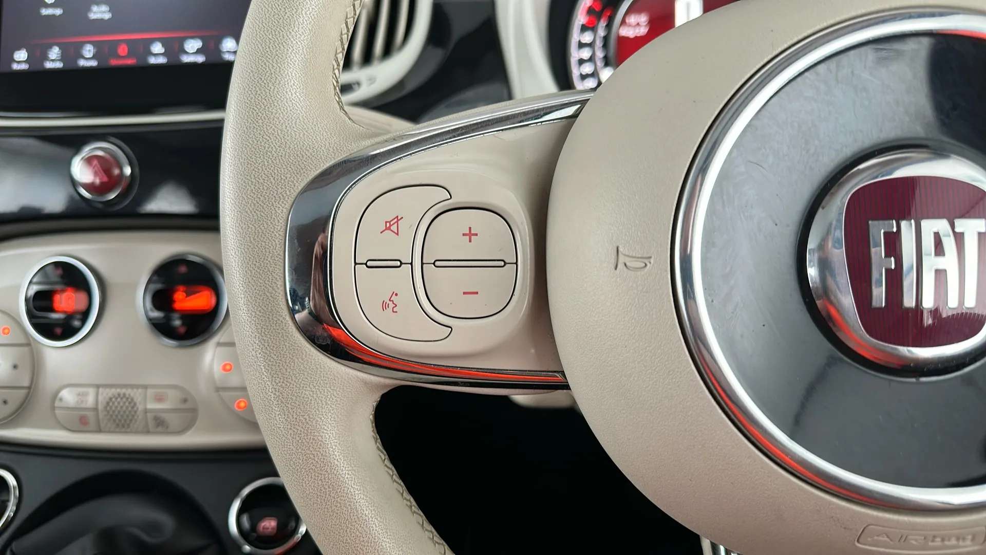 2024 FIAT 500 2024 FIAT 500