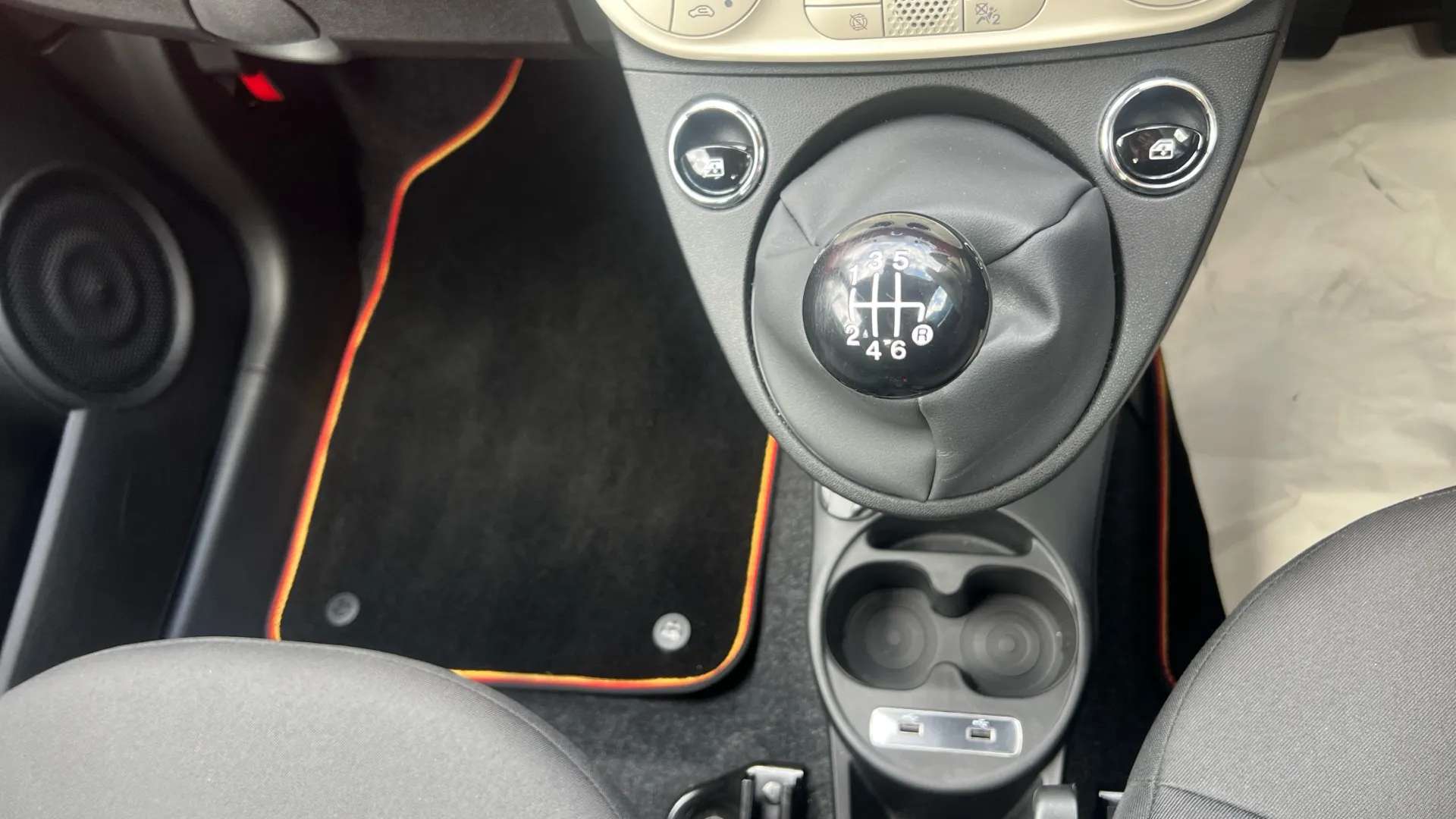2023 FIAT 500 2023 FIAT 500