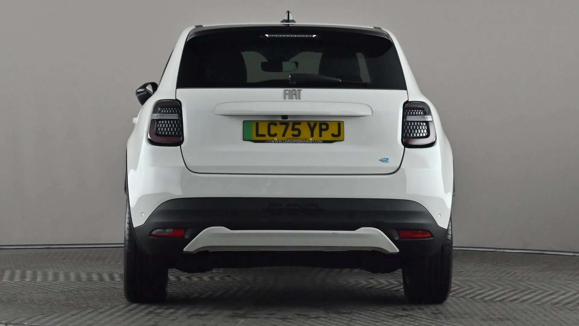 2025 FIAT 600 2025 FIAT 600