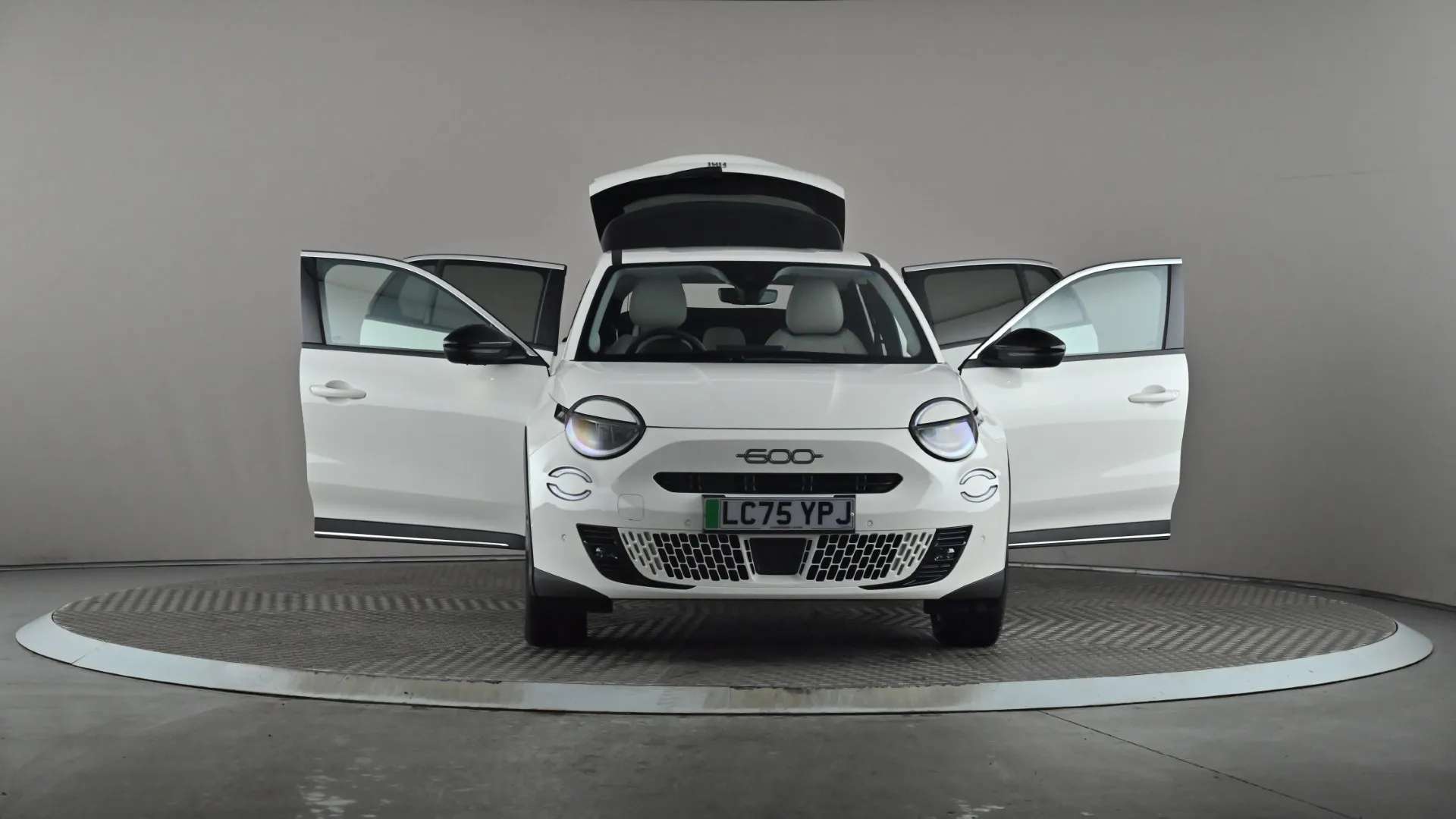 2025 FIAT 600 2025 FIAT 600