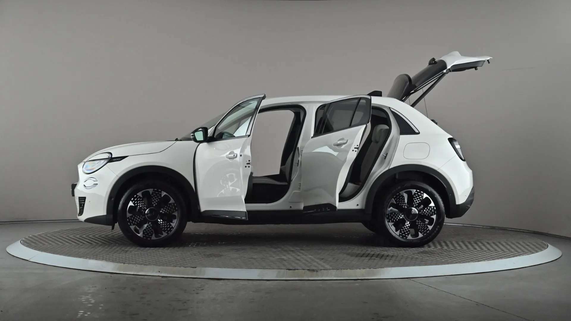 2025 FIAT 600 2025 FIAT 600