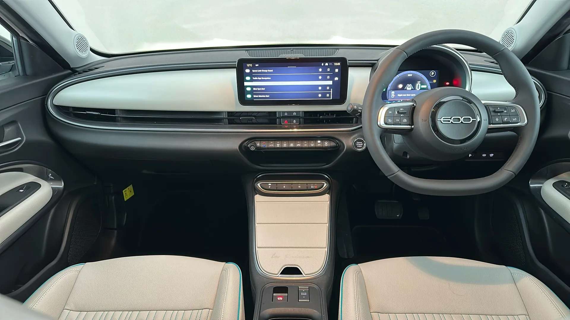 2025 FIAT 600 2025 FIAT 600