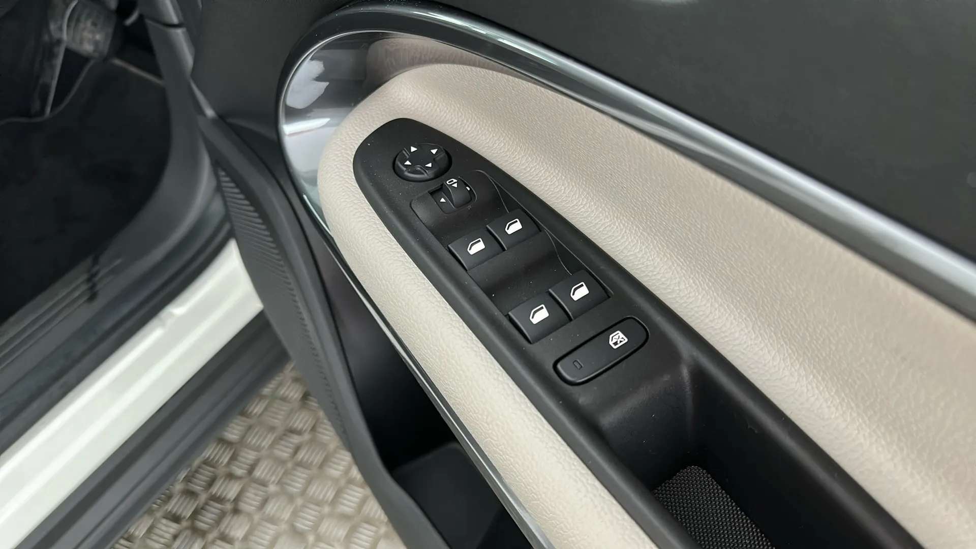 2025 FIAT 600 2025 FIAT 600