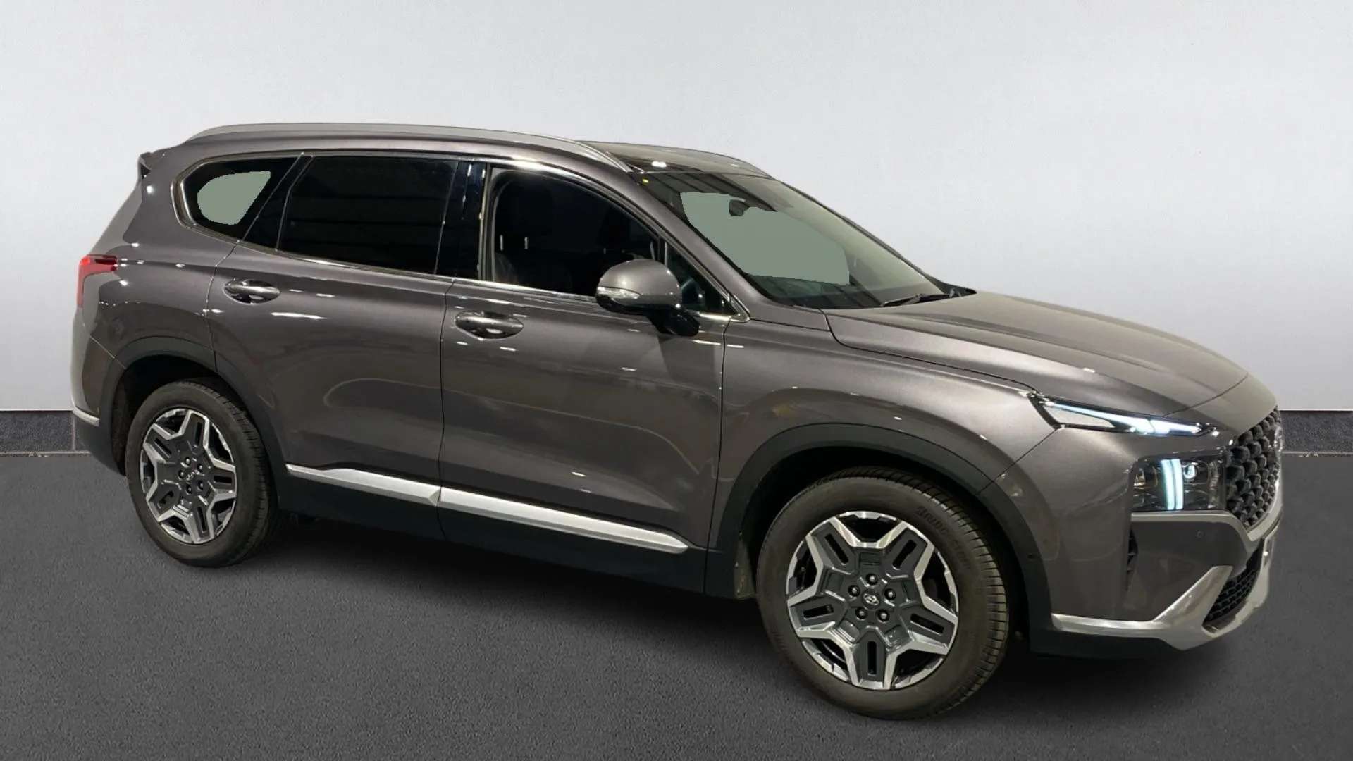 A 2023 HYUNDAI SANTA FE 1.6 TGDi Hybrid Ultimate 4WD Auto A 2023 HYUNDAI SANTA FE 1.6 TGDi Hybrid Ultimate 4WD Auto