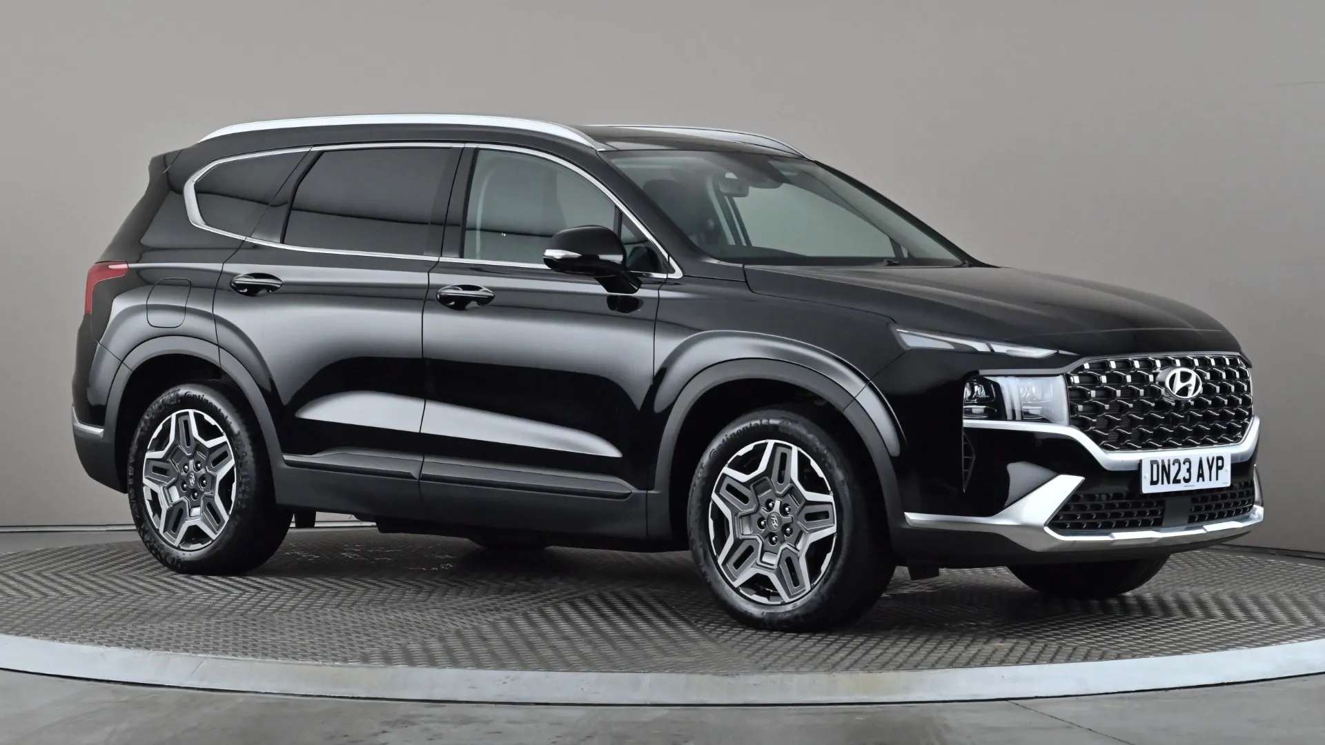 A 2023 HYUNDAI SANTA FE 1.6 TGDi Plug-in Hybrid Ultimate 4WD Auto A 2023 HYUNDAI SANTA FE 1.6 TGDi Plug-in Hybrid Ultimate 4WD Auto