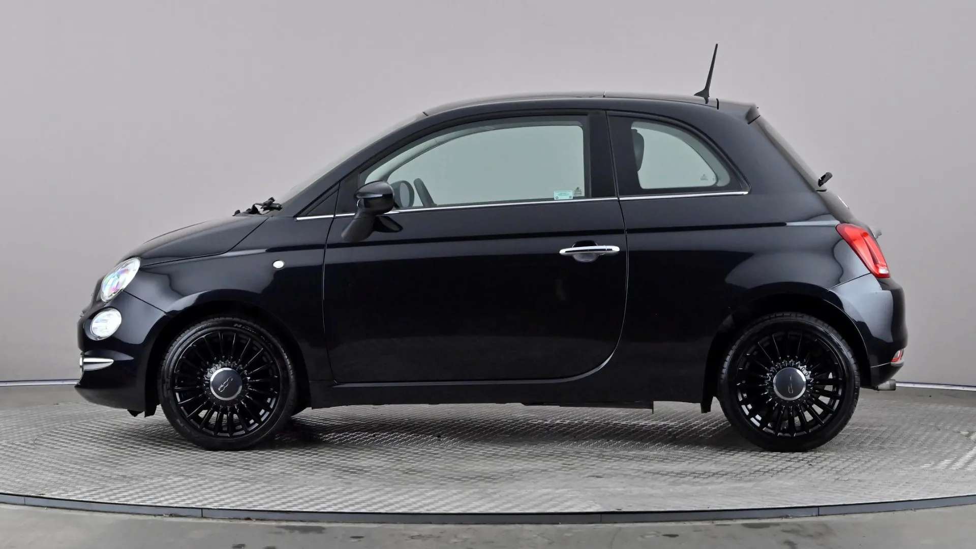 A 2016 FIAT 500 0.9 TwinAir Lounge A 2016 FIAT 500 0.9 TwinAir Lounge