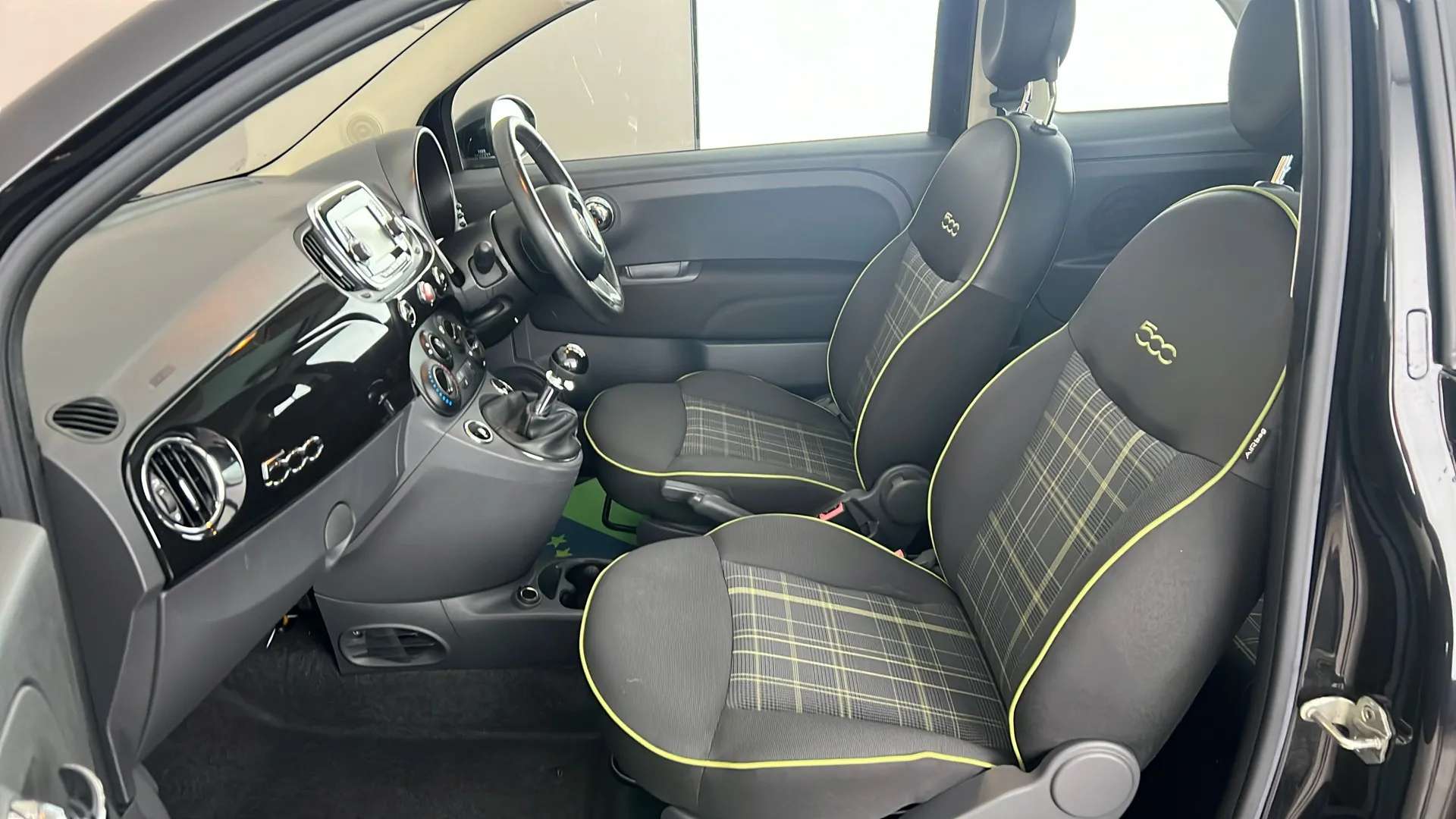 2016 FIAT 500 2016 FIAT 500