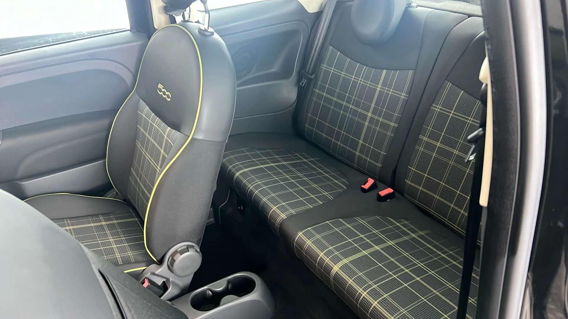 2016 FIAT 500 2016 FIAT 500