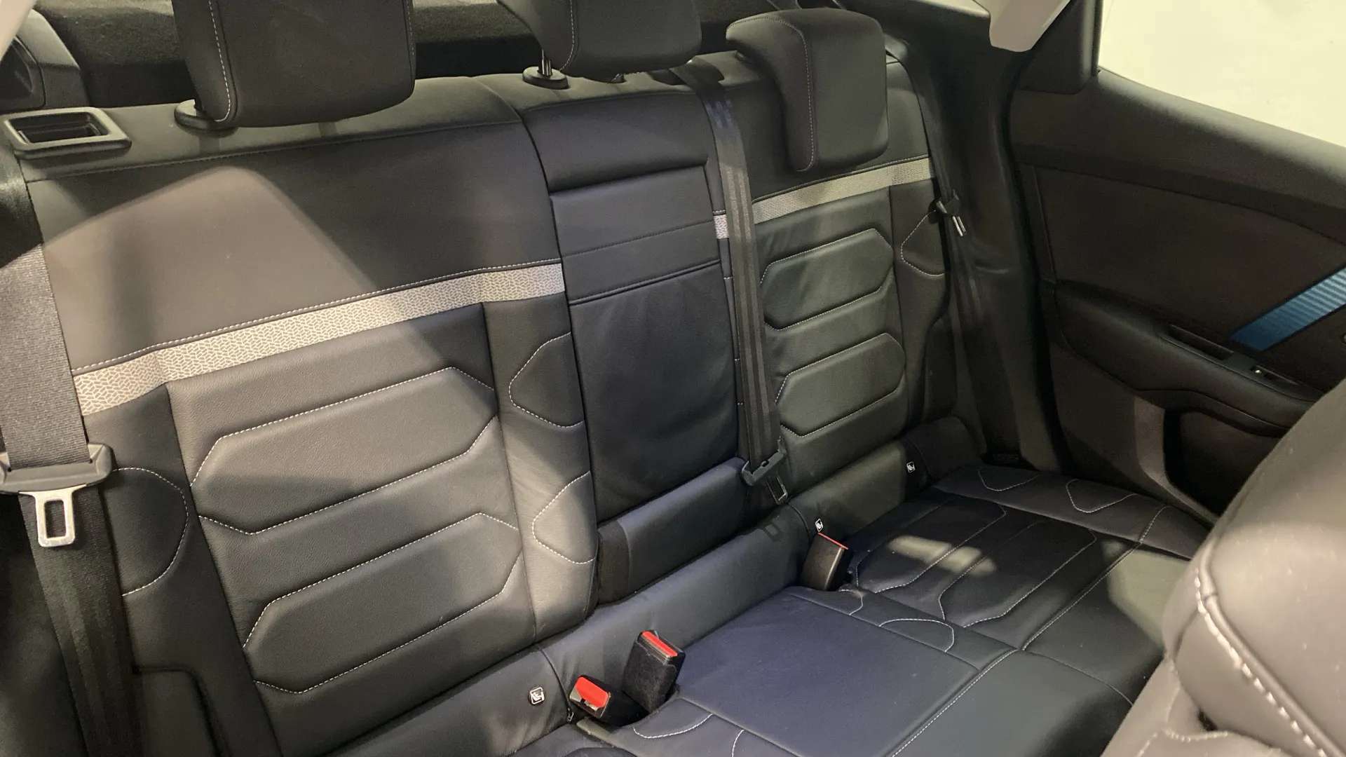 A 2021 CITROEN C4 100kW Shine 50kWh Auto A 2021 CITROEN C4 100kW Shine 50kWh Auto