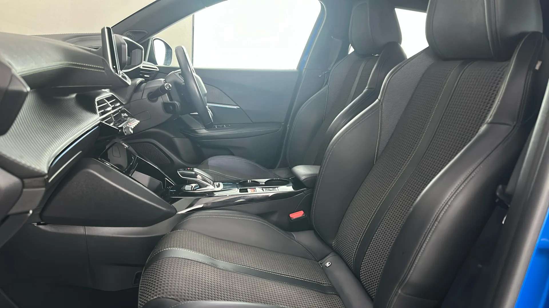 2020 PEUGEOT 2008 2020 PEUGEOT 2008