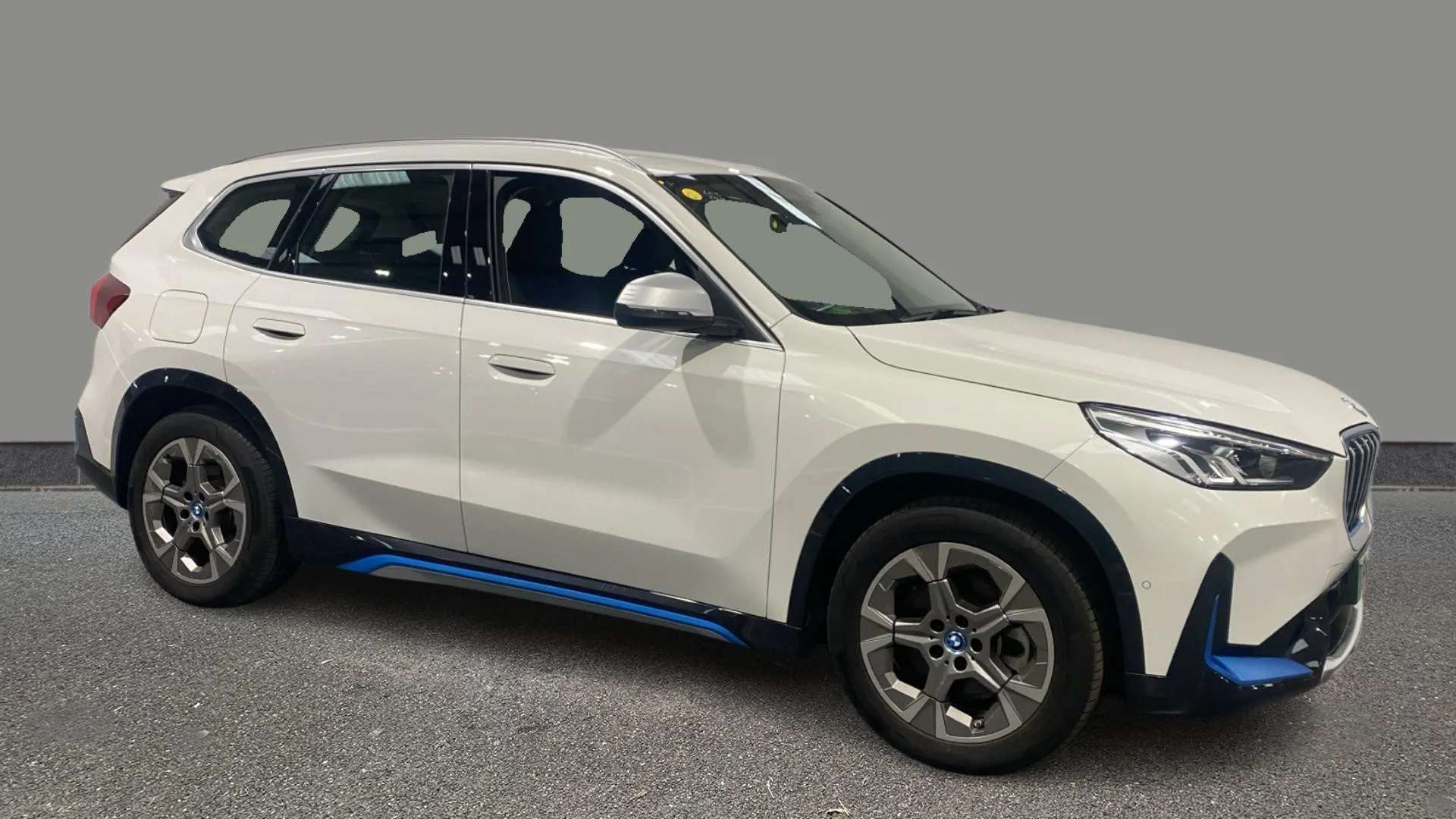 A 2023 BMW IX1 230kW xDrive30 xLine 65kWh Auto A 2023 BMW IX1 230kW xDrive30 xLine 65kWh Auto