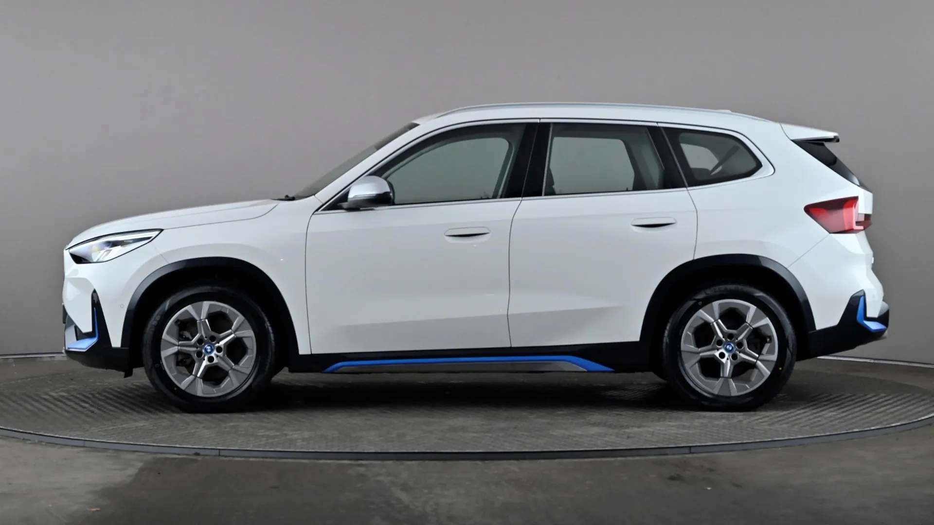 A 2023 BMW IX1 230kW xDrive30 xLine 65kWh Auto A 2023 BMW IX1 230kW xDrive30 xLine 65kWh Auto