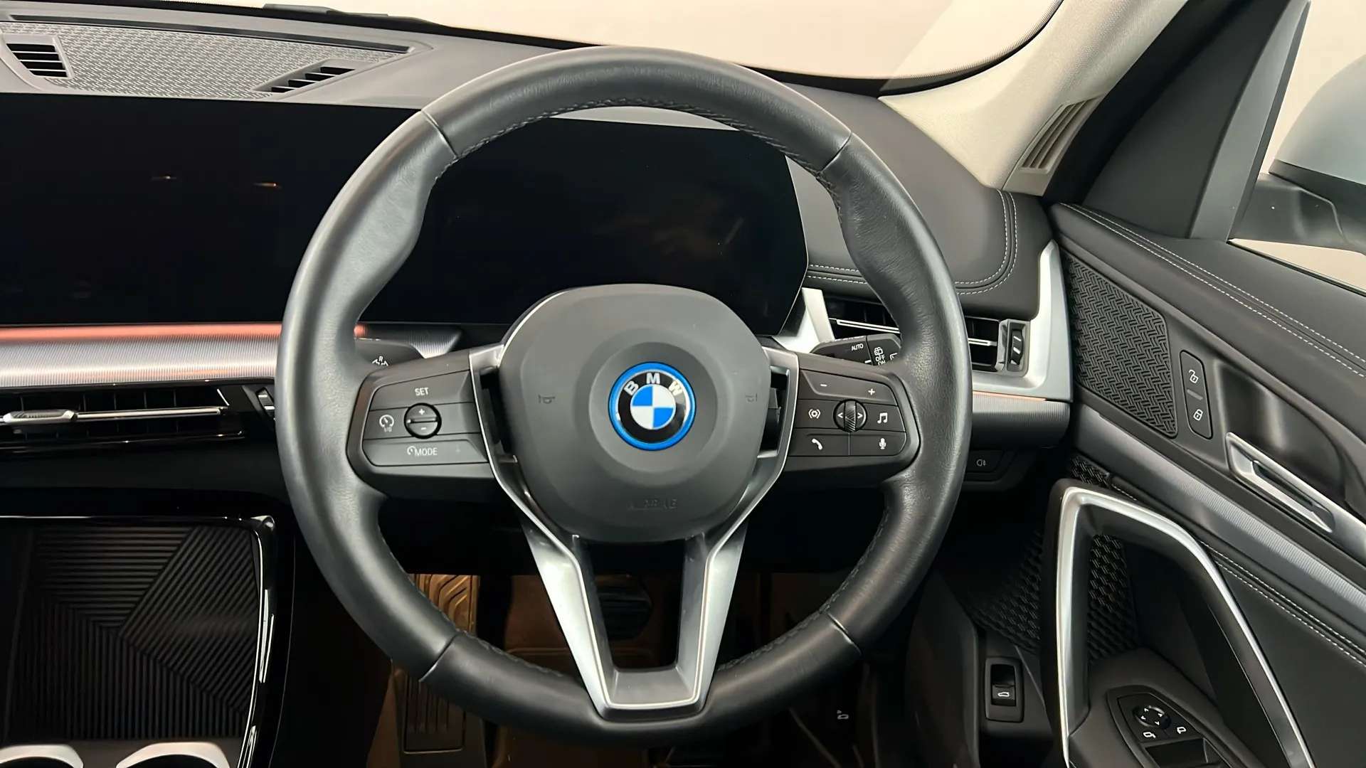 2023 BMW IX1 2023 BMW IX1