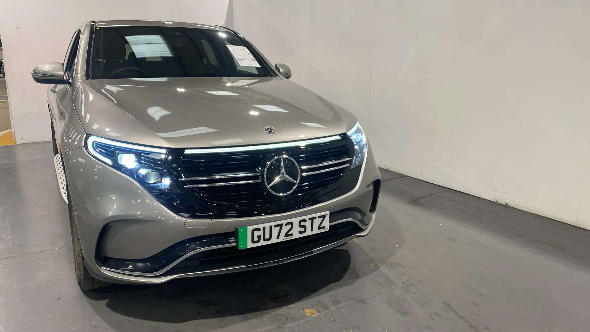 A 2022 MERCEDES-BENZ EQC EQC 400 300kW AMG Line 80kWh Auto A 2022 MERCEDES-BENZ EQC EQC 400 300kW AMG Line 80kWh Auto