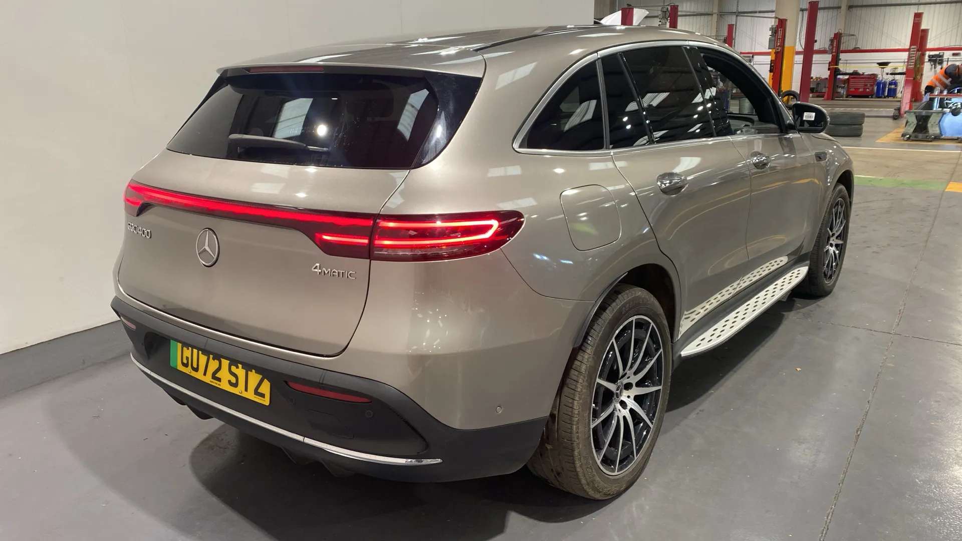 A 2022 MERCEDES-BENZ EQC EQC 400 300kW AMG Line 80kWh Auto A 2022 MERCEDES-BENZ EQC EQC 400 300kW AMG Line 80kWh Auto