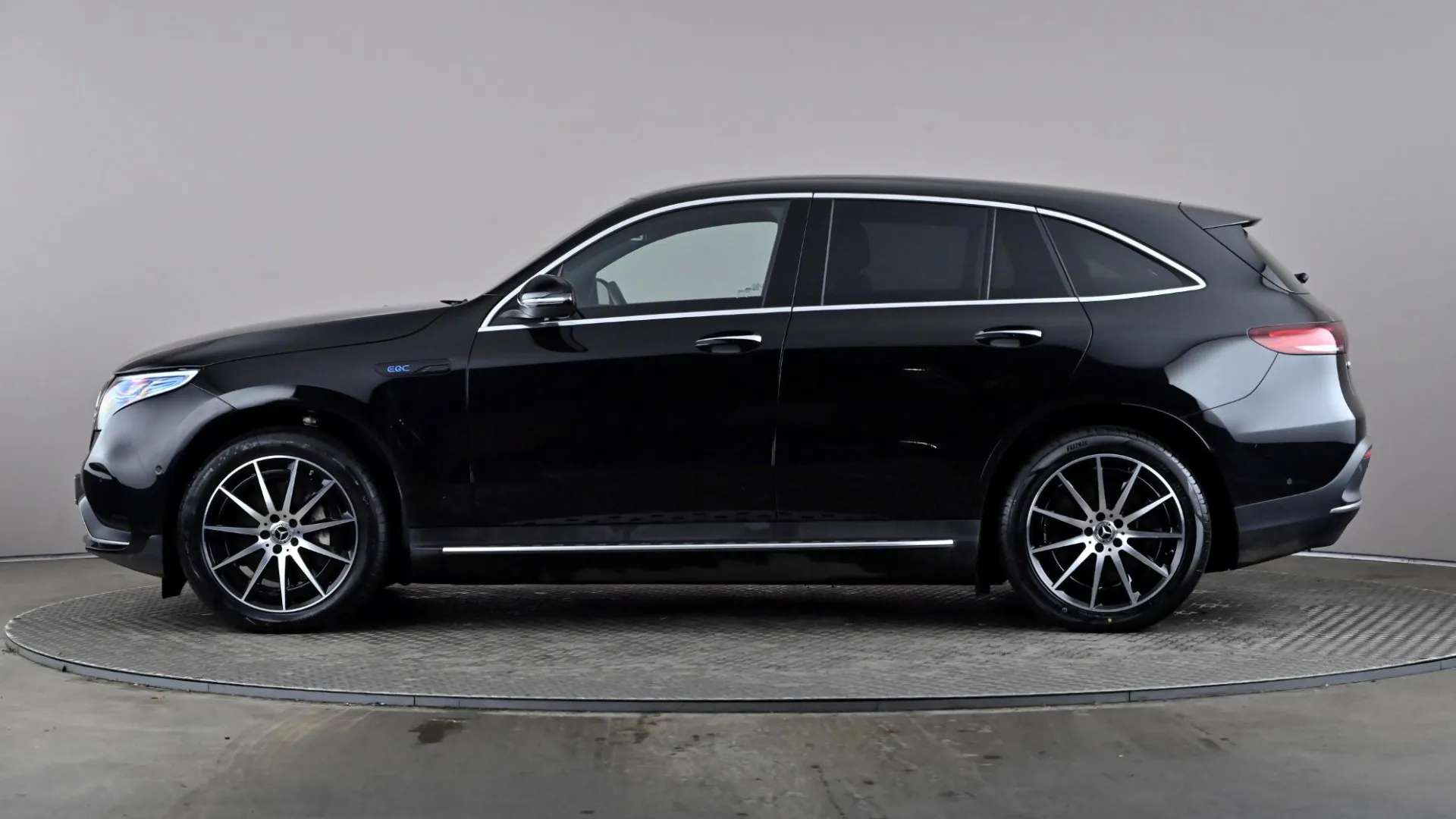 A 2022 MERCEDES-BENZ EQC EQC 400 300kW AMG Line 80kWh Auto A 2022 MERCEDES-BENZ EQC EQC 400 300kW AMG Line 80kWh Auto