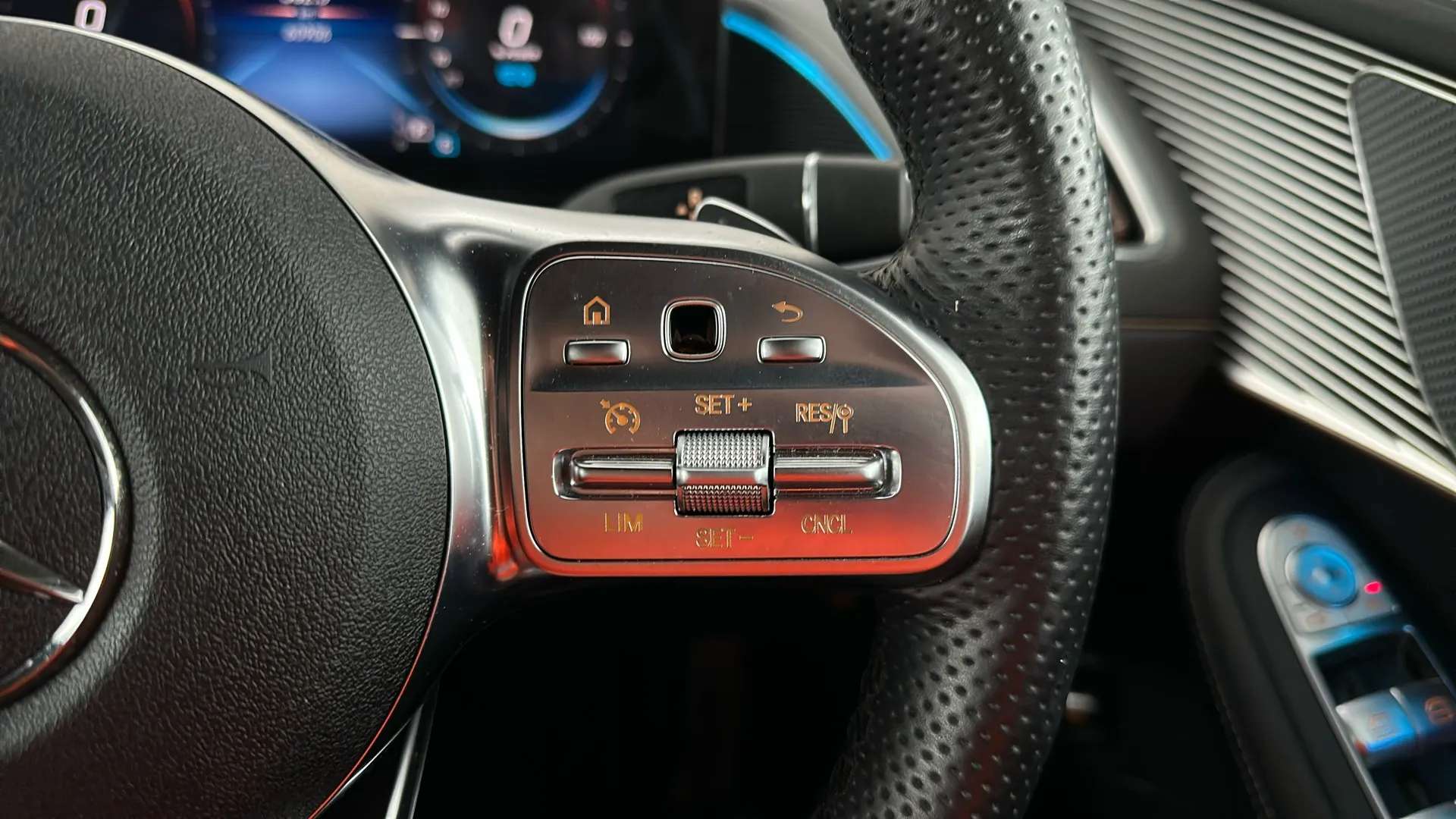 2020 MERCEDES-BENZ EQC 2020 MERCEDES-BENZ EQC