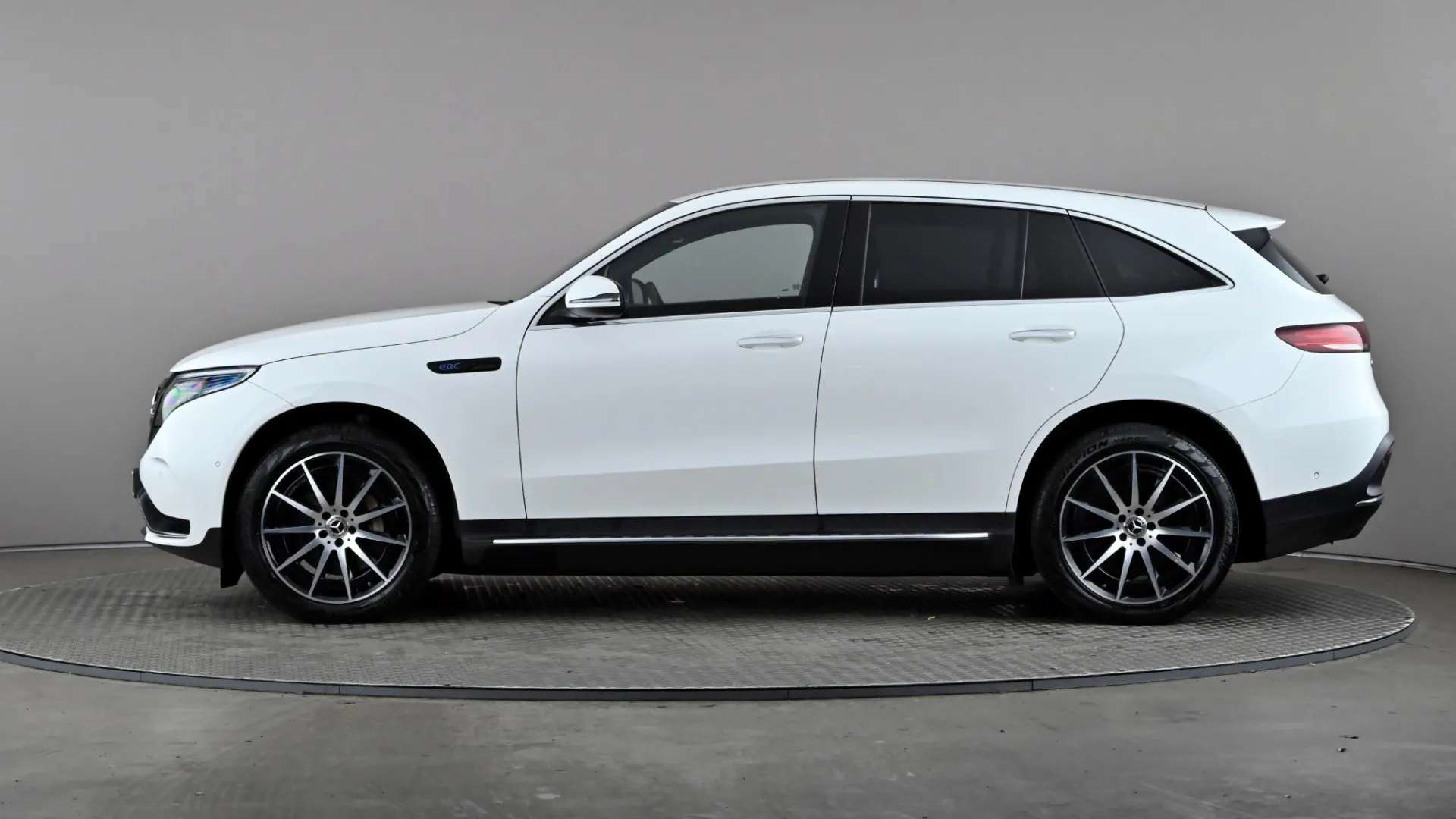 A 2021 MERCEDES-BENZ EQC EQC 400 300kW AMG Line 80kWh Auto A 2021 MERCEDES-BENZ EQC EQC 400 300kW AMG Line 80kWh Auto