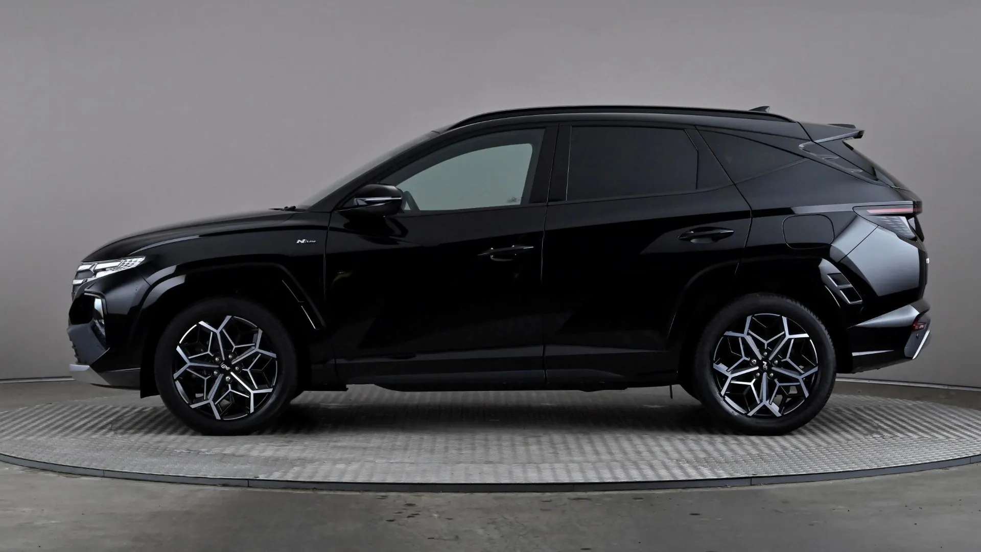 A 2023 HYUNDAI TUCSON 1.6 TGDi Hybrid 230 N Line S 2WD Auto A 2023 HYUNDAI TUCSON 1.6 TGDi Hybrid 230 N Line S 2WD Auto
