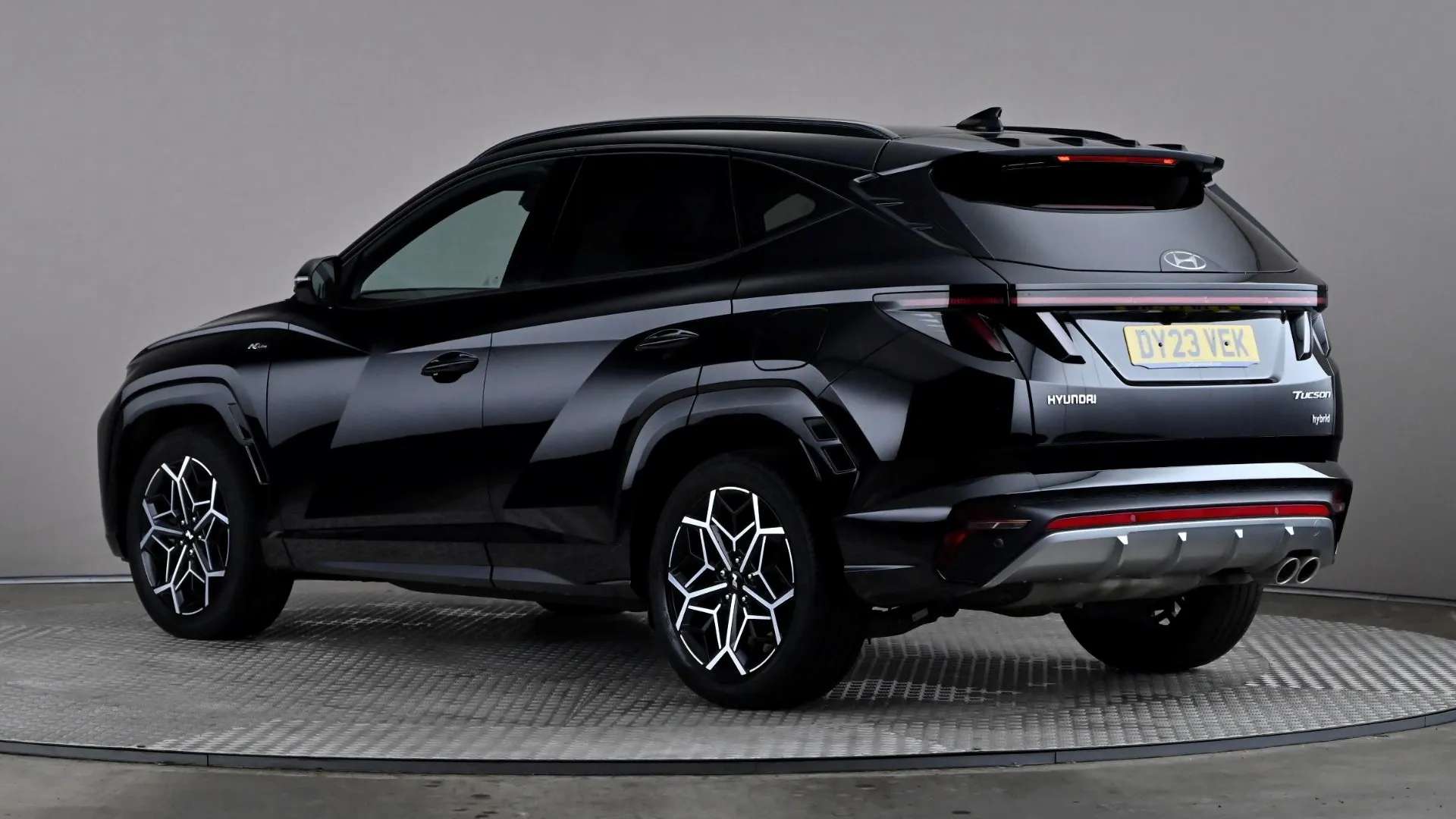 A 2023 HYUNDAI TUCSON 1.6 TGDi Hybrid 230 N Line S 2WD Auto A 2023 HYUNDAI TUCSON 1.6 TGDi Hybrid 230 N Line S 2WD Auto