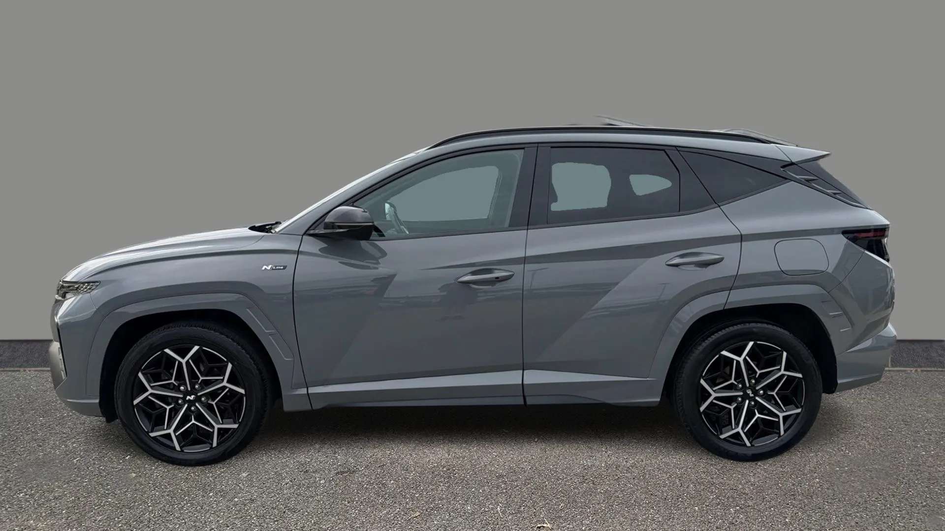 A 2022 HYUNDAI TUCSON 1.6 TGDi Hybrid 230 N Line S 2WD Auto A 2022 HYUNDAI TUCSON 1.6 TGDi Hybrid 230 N Line S 2WD Auto