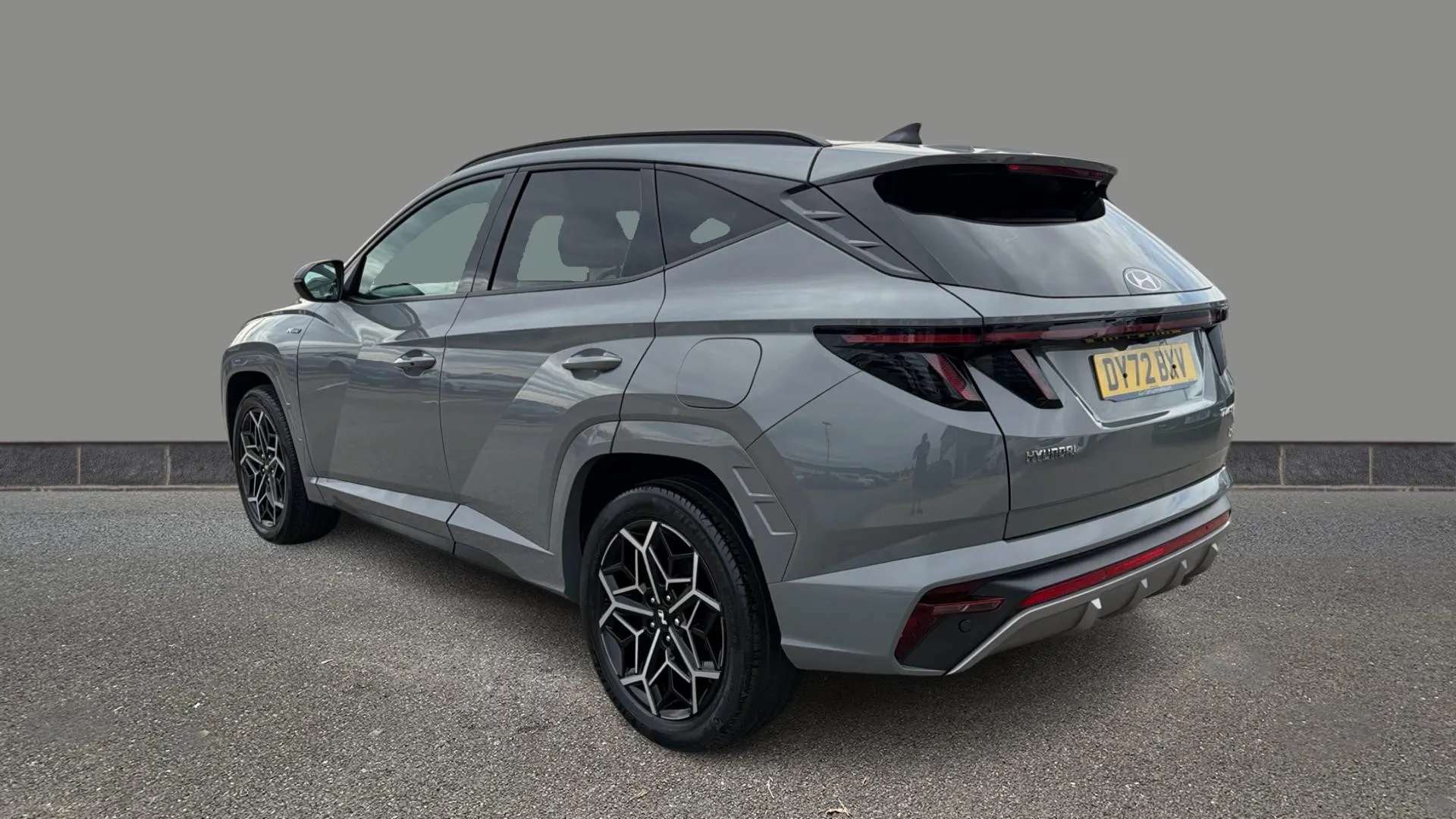 A 2022 HYUNDAI TUCSON 1.6 TGDi Hybrid 230 N Line S 2WD Auto A 2022 HYUNDAI TUCSON 1.6 TGDi Hybrid 230 N Line S 2WD Auto
