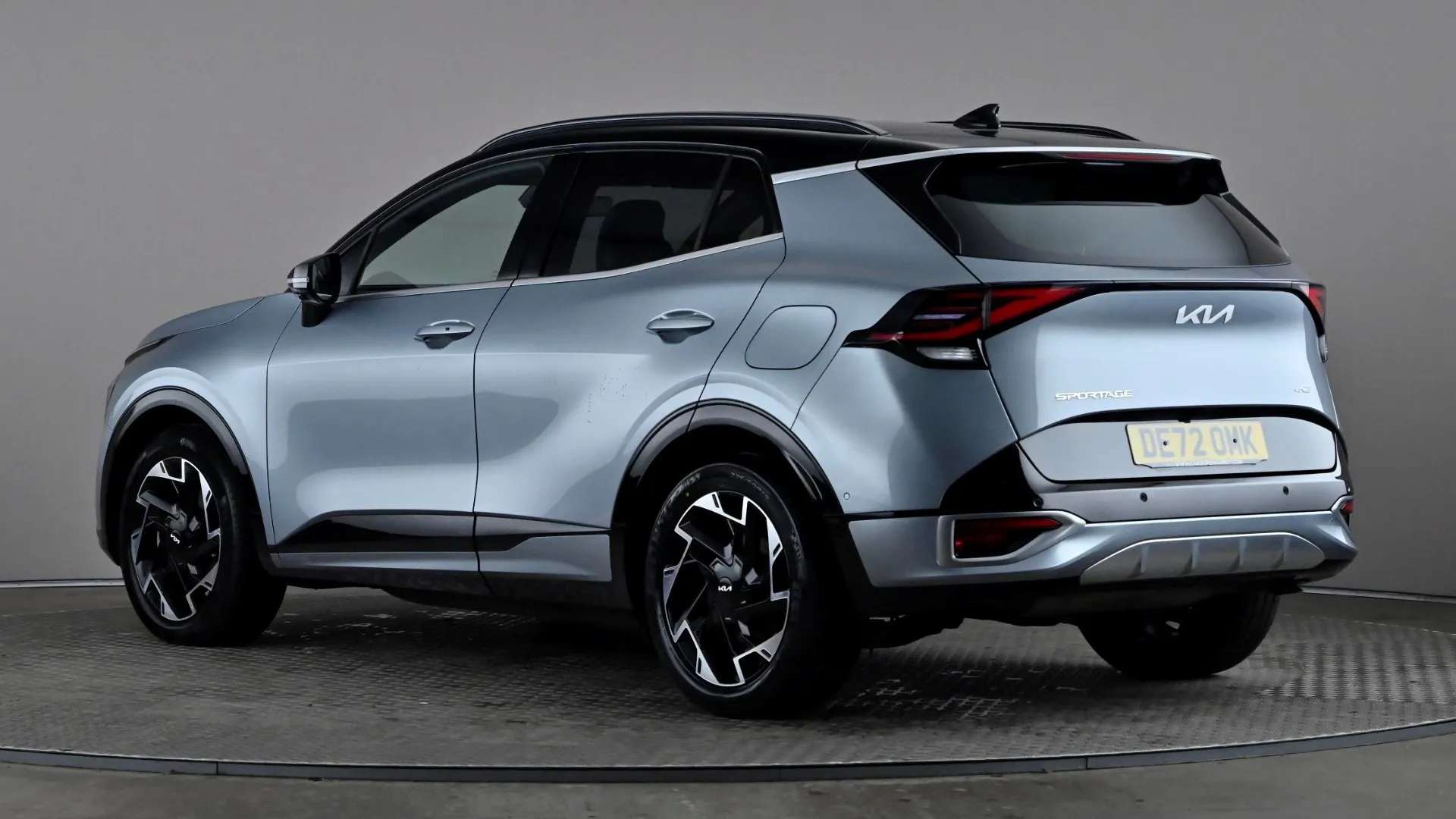 A 2022 KIA SPORTAGE 1.6T GDi PHEV GT-Line S Auto AWD A 2022 KIA SPORTAGE 1.6T GDi PHEV GT-Line S Auto AWD