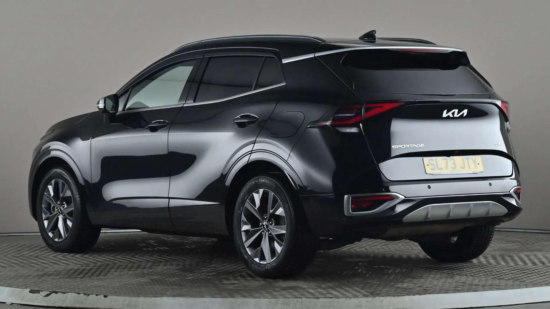 A 2023 KIA SPORTAGE 1.6T GDi HEV GT-Line S Auto AWD A 2023 KIA SPORTAGE 1.6T GDi HEV GT-Line S Auto AWD