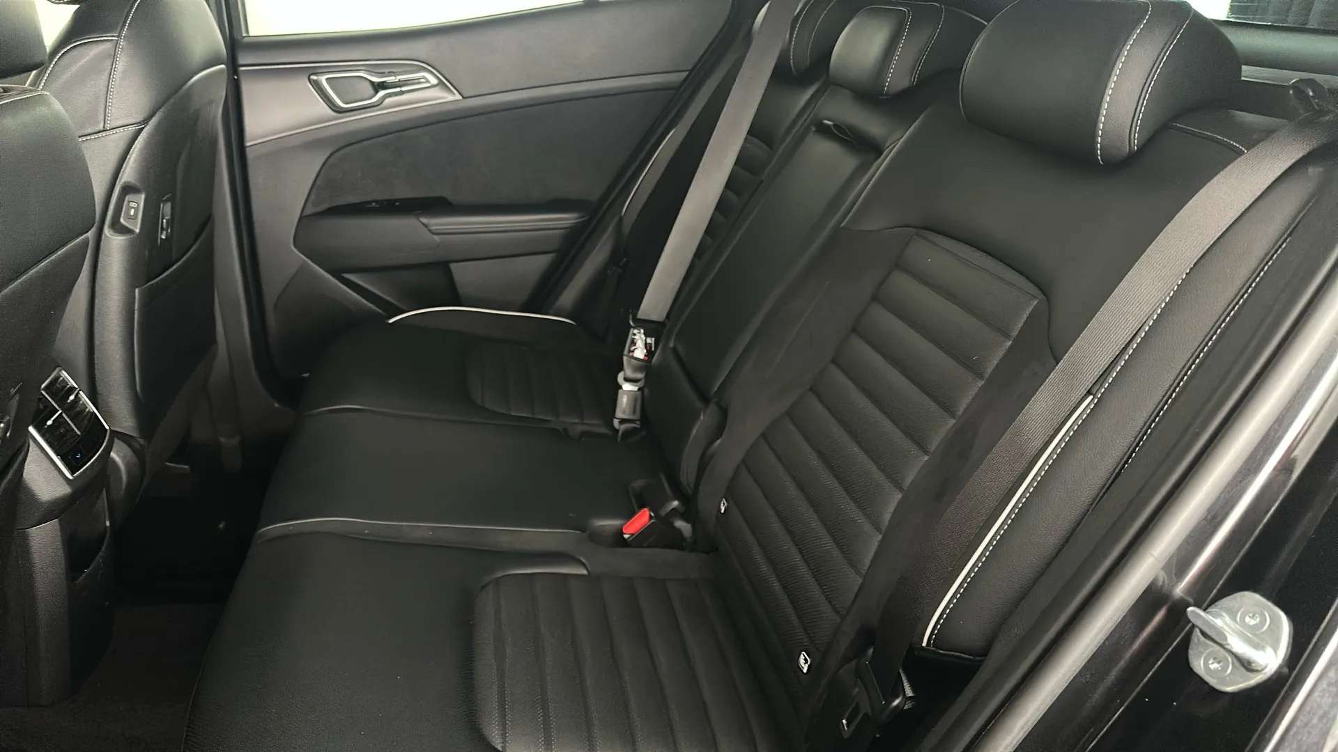 2023 KIA SPORTAGE 2023 KIA SPORTAGE