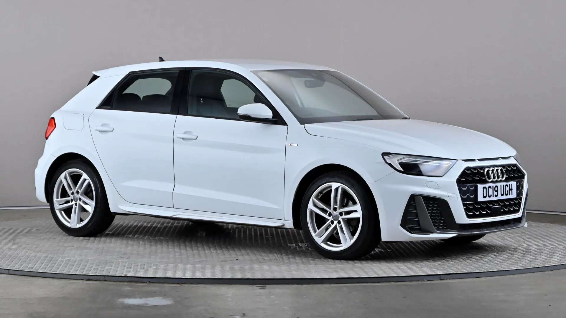 A 2019 AUDI A1 30 TFSI S Line S Tronic A 2019 AUDI A1 30 TFSI S Line S Tronic