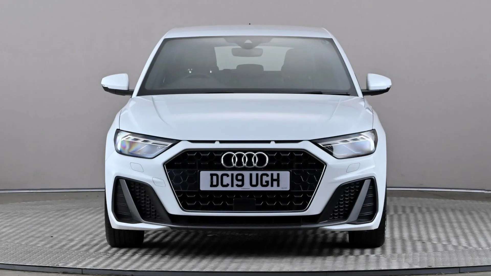 A 2019 AUDI A1 30 TFSI S Line S Tronic A 2019 AUDI A1 30 TFSI S Line S Tronic