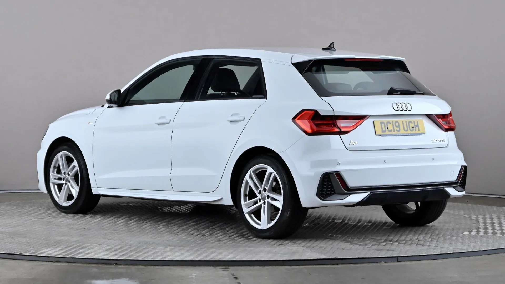 A 2019 AUDI A1 30 TFSI S Line S Tronic A 2019 AUDI A1 30 TFSI S Line S Tronic