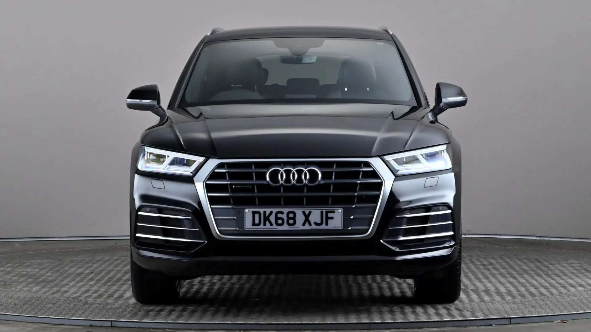 A 2018 AUDI Q5 2.0 TDI Quattro S Line S Tronic A 2018 AUDI Q5 2.0 TDI Quattro S Line S Tronic