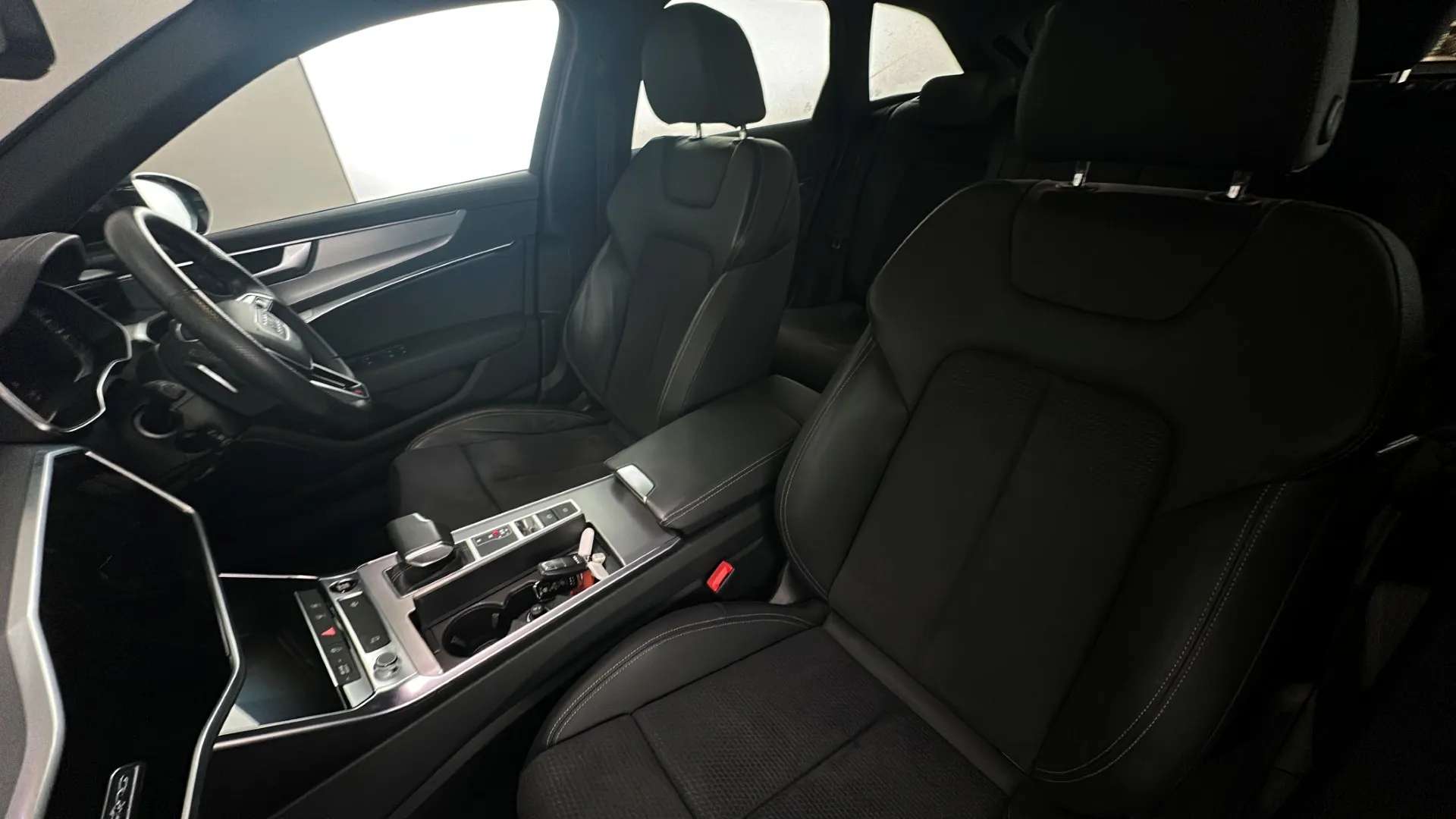 2021 AUDI A6 2021 AUDI A6