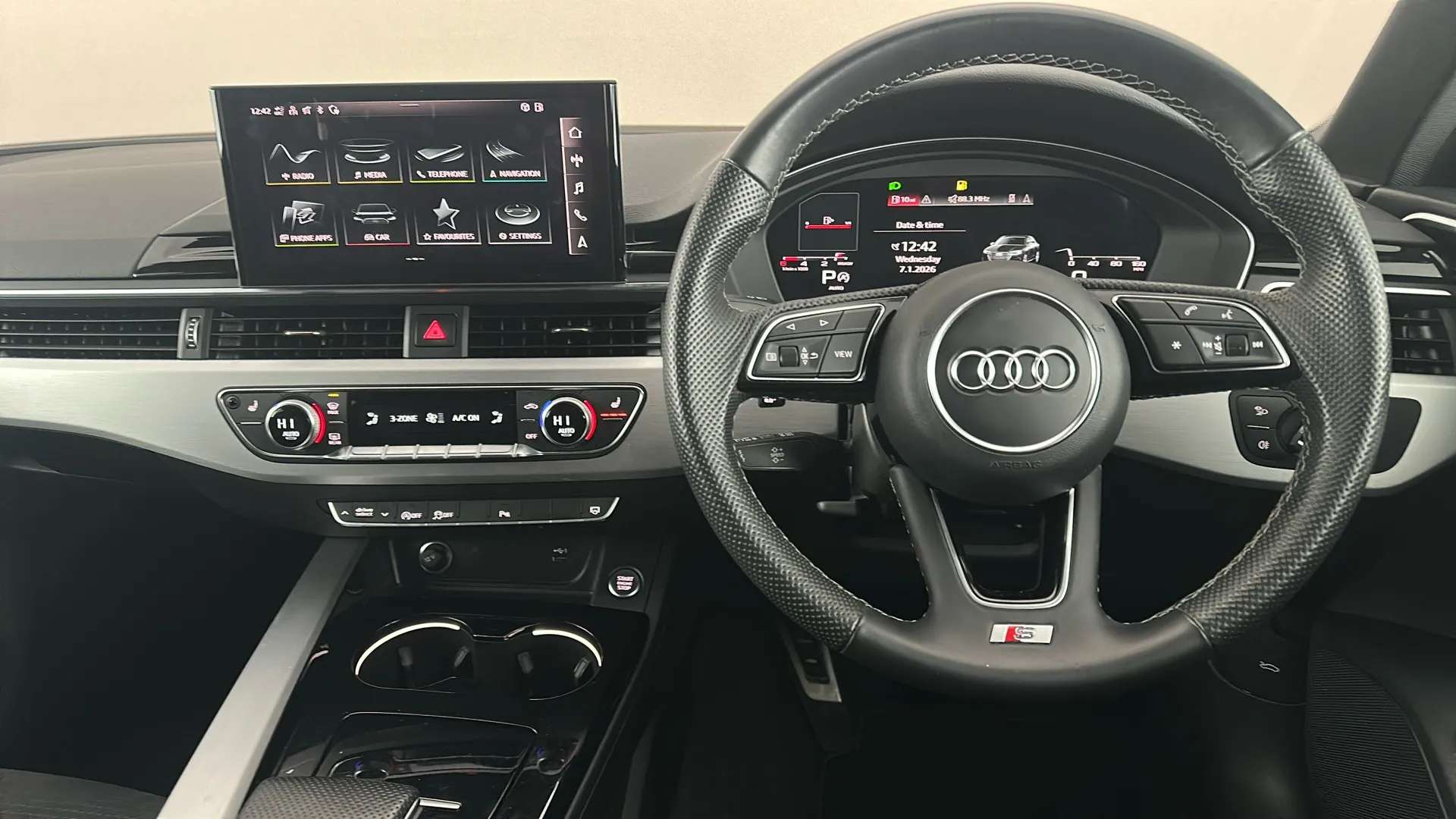 2022 AUDI A4 2022 AUDI A4