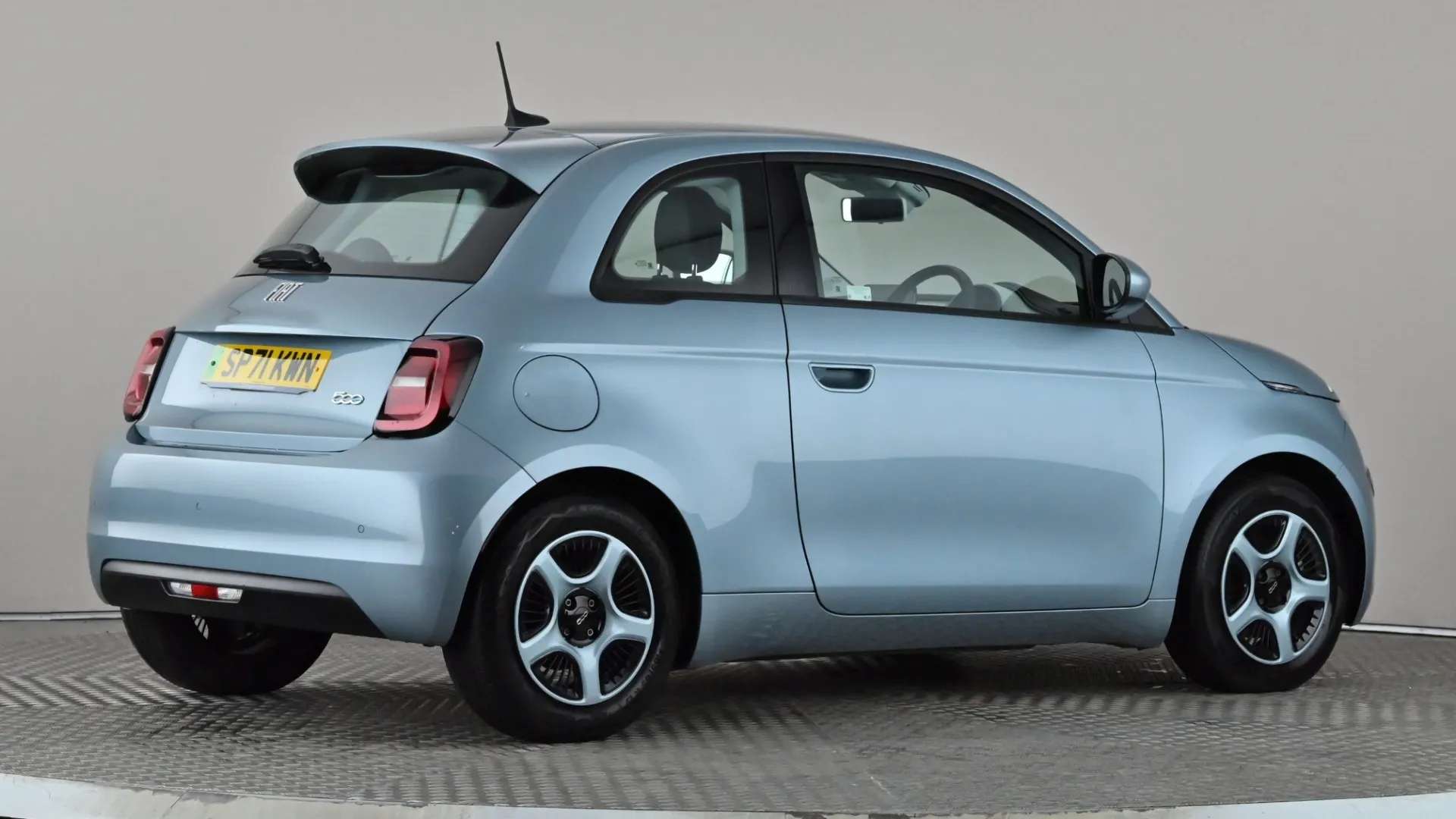 2021 FIAT 500 2021 FIAT 500